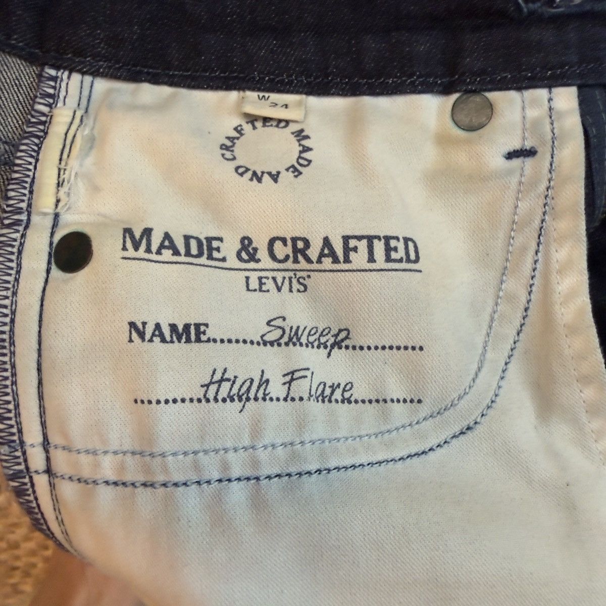 Levi's Made & Crafted Levi's Made & Crafted Sweep High Flare Jeans 24 dark blue Size 24" / US 00 / IT 34 - 7 Thumbnail