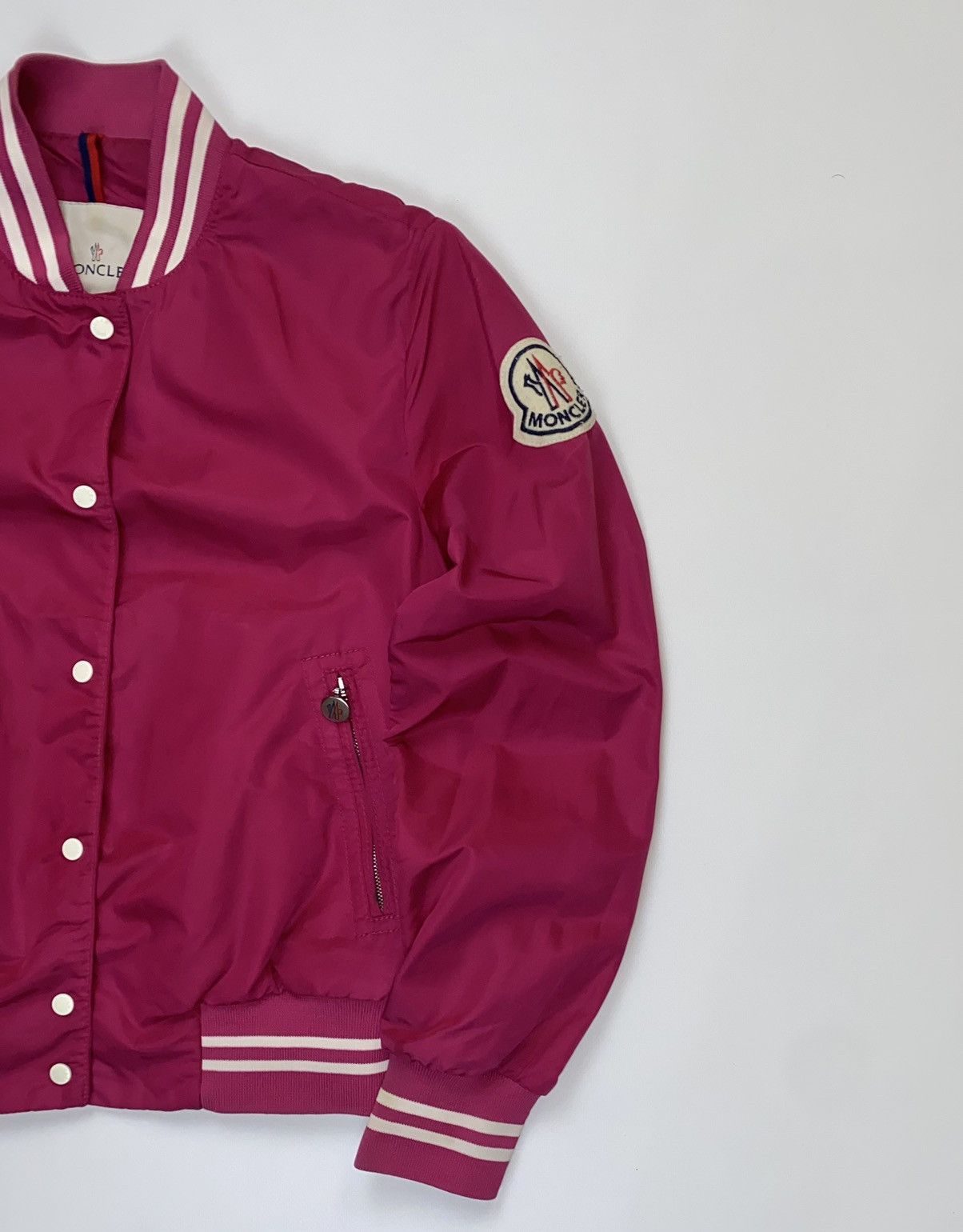 Moncler 🚨 Moncler vintage pink nylon button jacket bomber womans M 2 Size M / US 6-8 / IT 42-44 - 5 Thumbnail