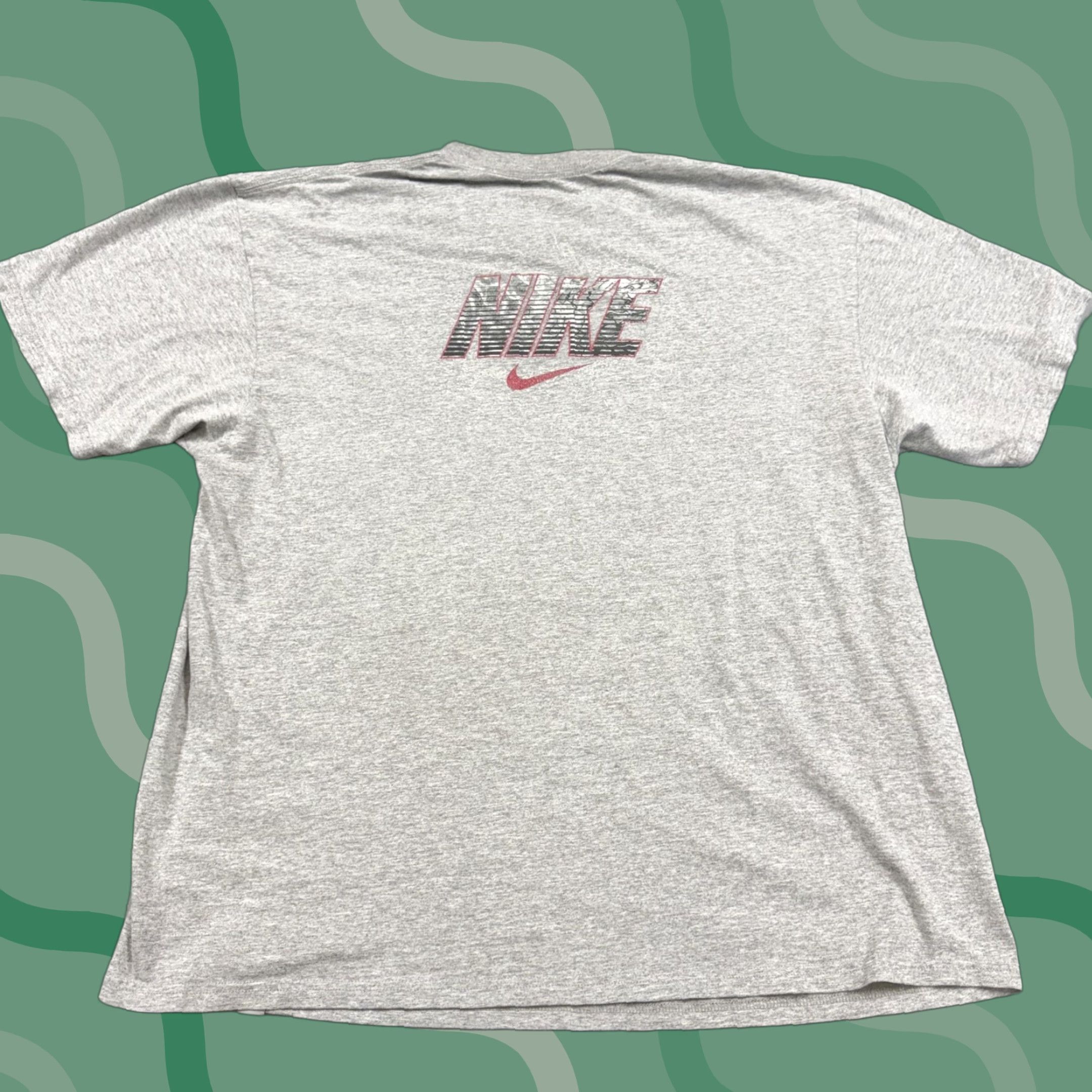 Nike Nike Shirt Mens L Gray Graphic Tee Swoosh Logo Athletic Sportswear Size US L / EU 52-54 / 3 - 1 Thumbnail