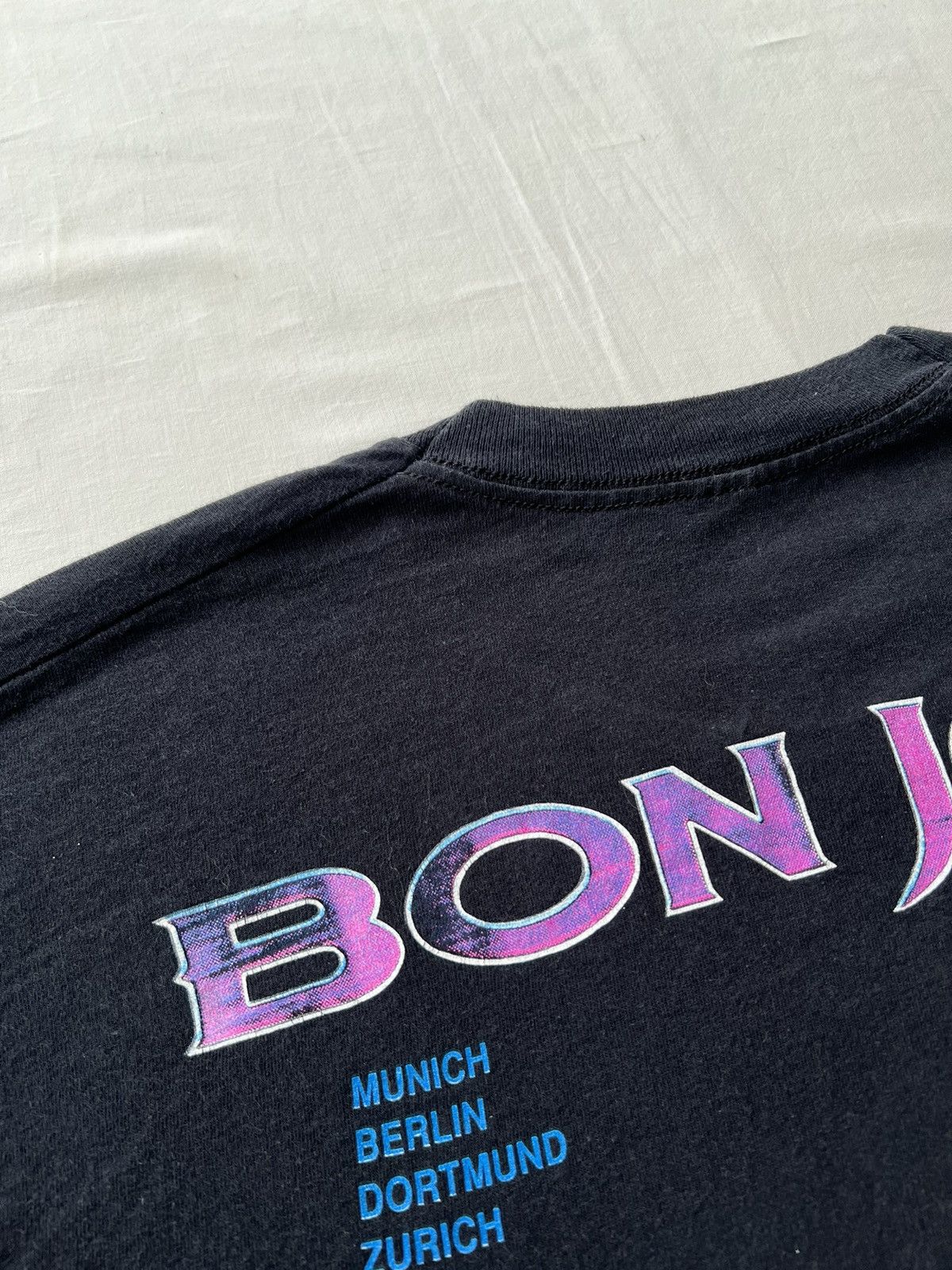 Band Tees Vintage 1993 Bon Jovi Keep The Faith Black T-shirt Size US L / EU 52-54 / 3 - 17 Thumbnail