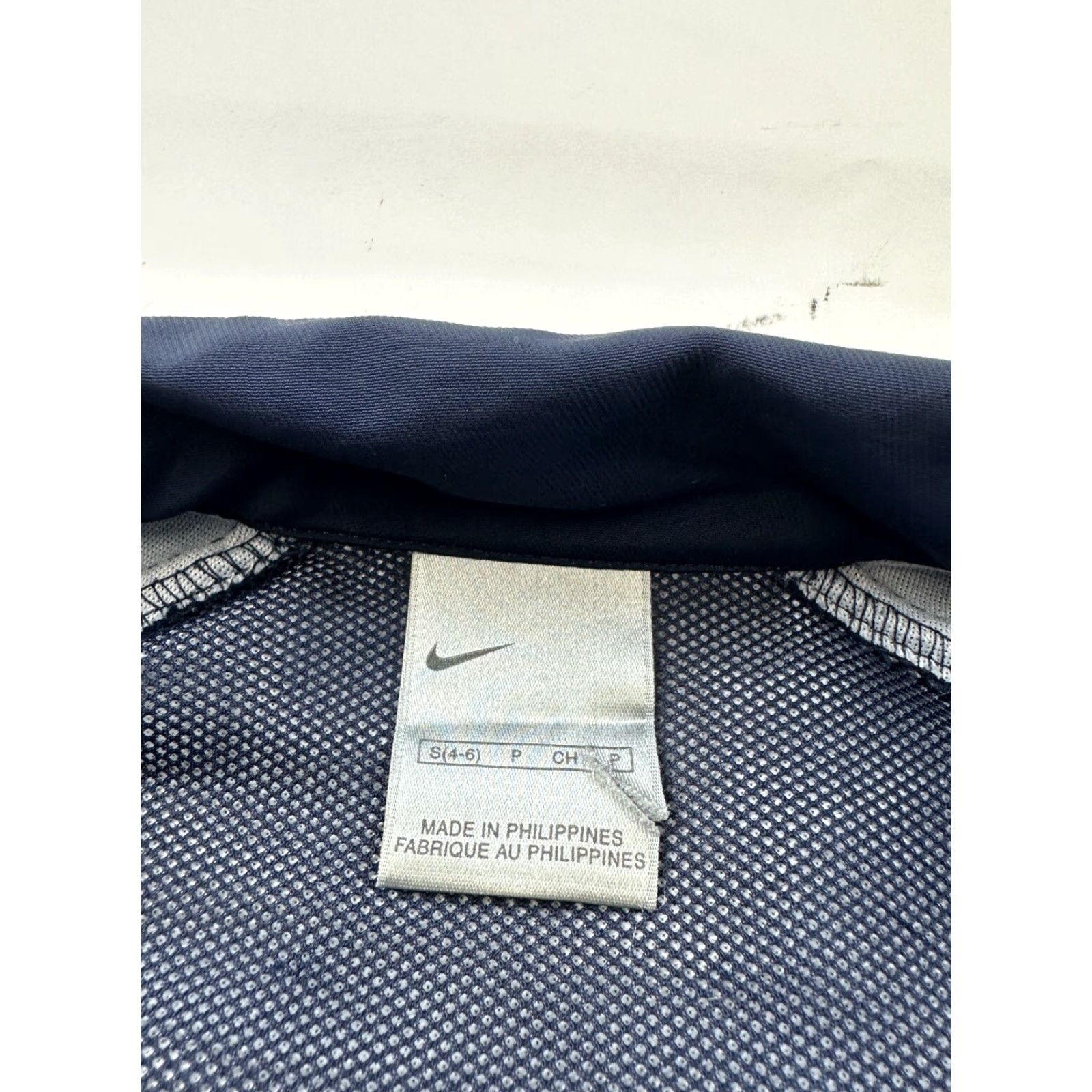 Nike **Nike Women's Small Blue Full-Zip Rain Jacket** User: Nike Women's Small Blue Full-Zip Rain Jacket Size S / US 4 / IT 40 - 5 Thumbnail