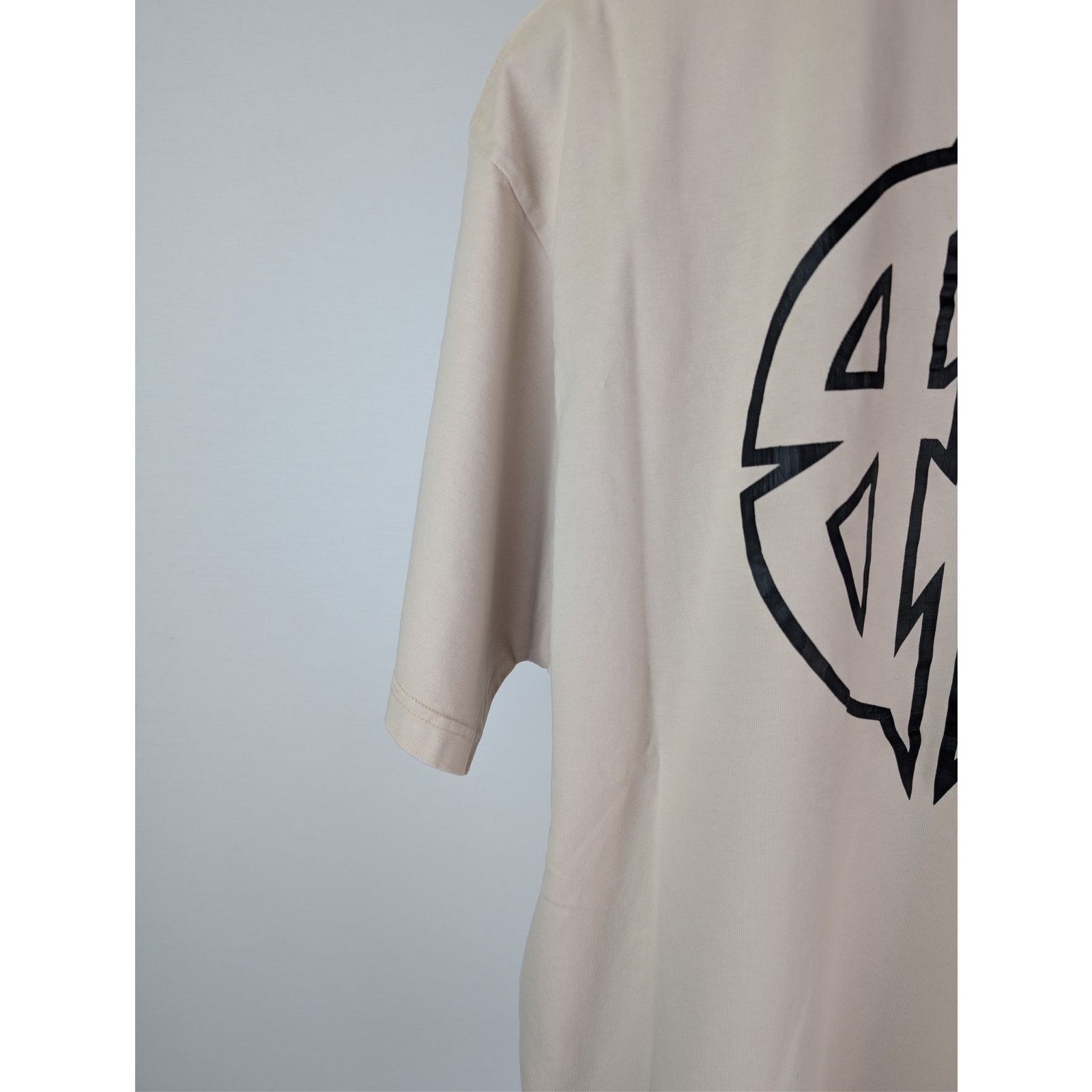 Balenciaga o1rshd1 Cotton Logo Medium Fit T-Shirt in Light Beige/Black Size US S / EU 44-46 / 1 - 14 Thumbnail