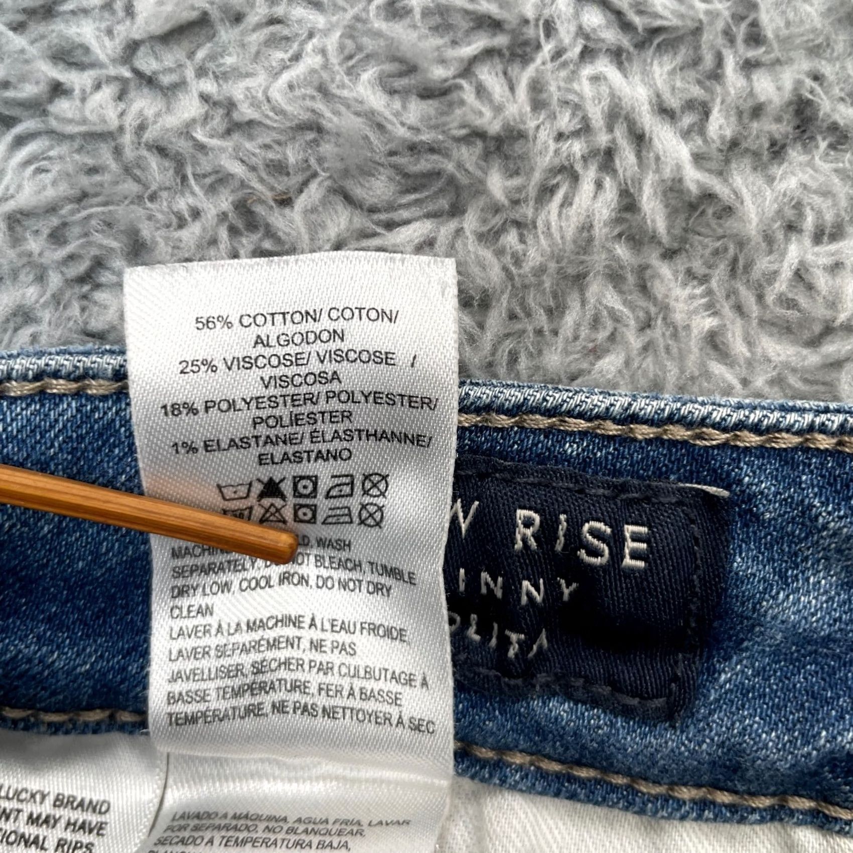 Lucky Brand Lucky Brand Jeans Womens 2x26R Blue Lolita Skinny Leg Whiskered Denim Low Rise Jeans Women 5-Pocket Denim Cotton Spandex Viscose Zip Button Size 26" / US 2 / IT 38 - 5 Thumbnail