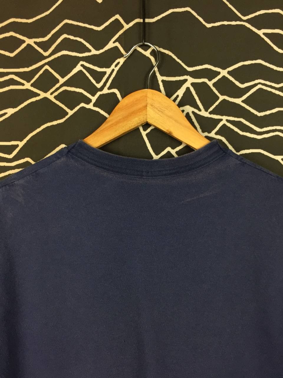 Vintage Vtg Fruit of the Loom Faded Navy Blue Blank Pocket Tee Size US L / EU 52-54 / 3 - 8 Thumbnail