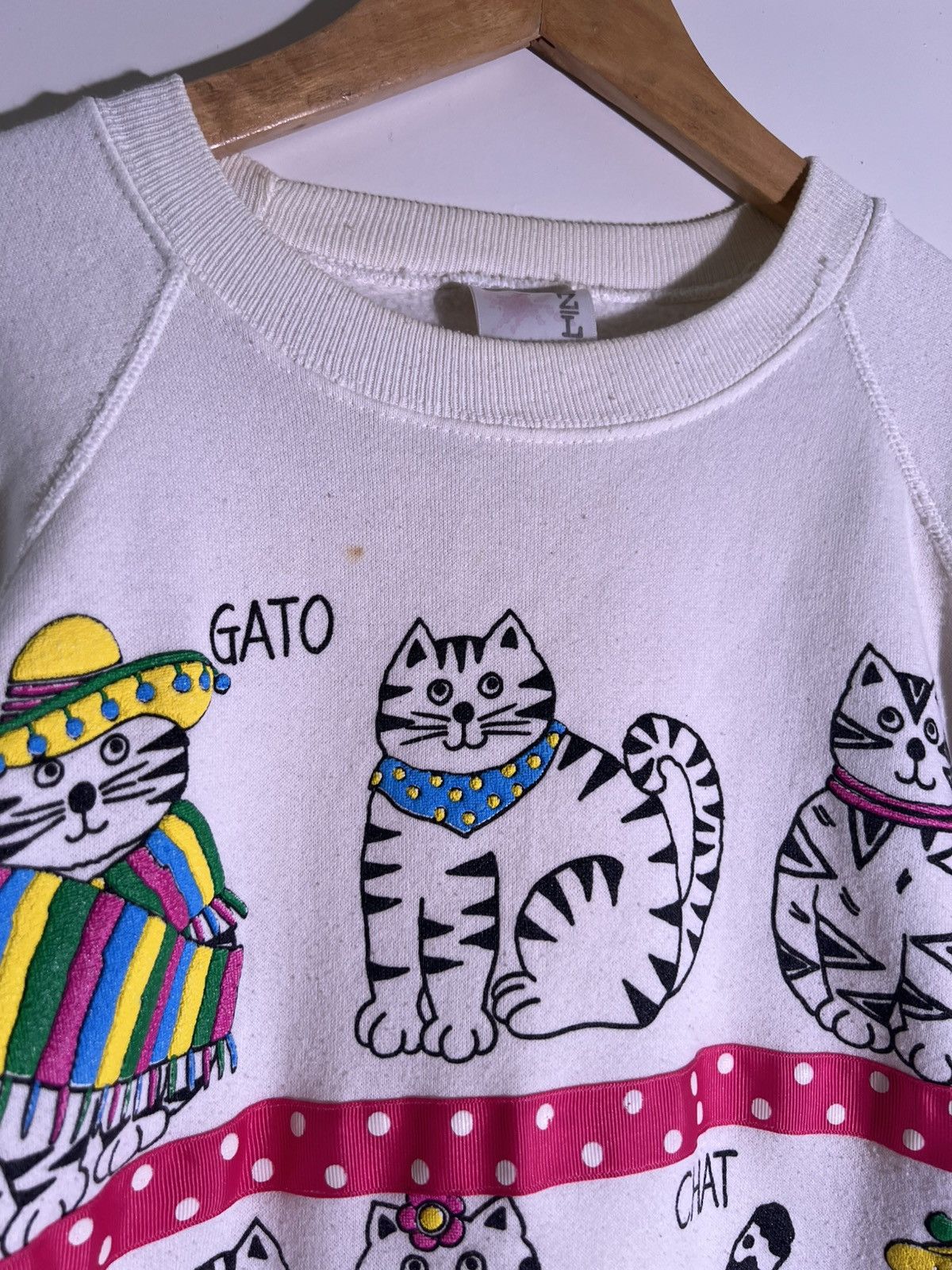 Vintage 80’s 90’s VTG Vintage World Cats Retro Indie Sweatshirt Size US XL / EU 56 / 4 - 3 Thumbnail