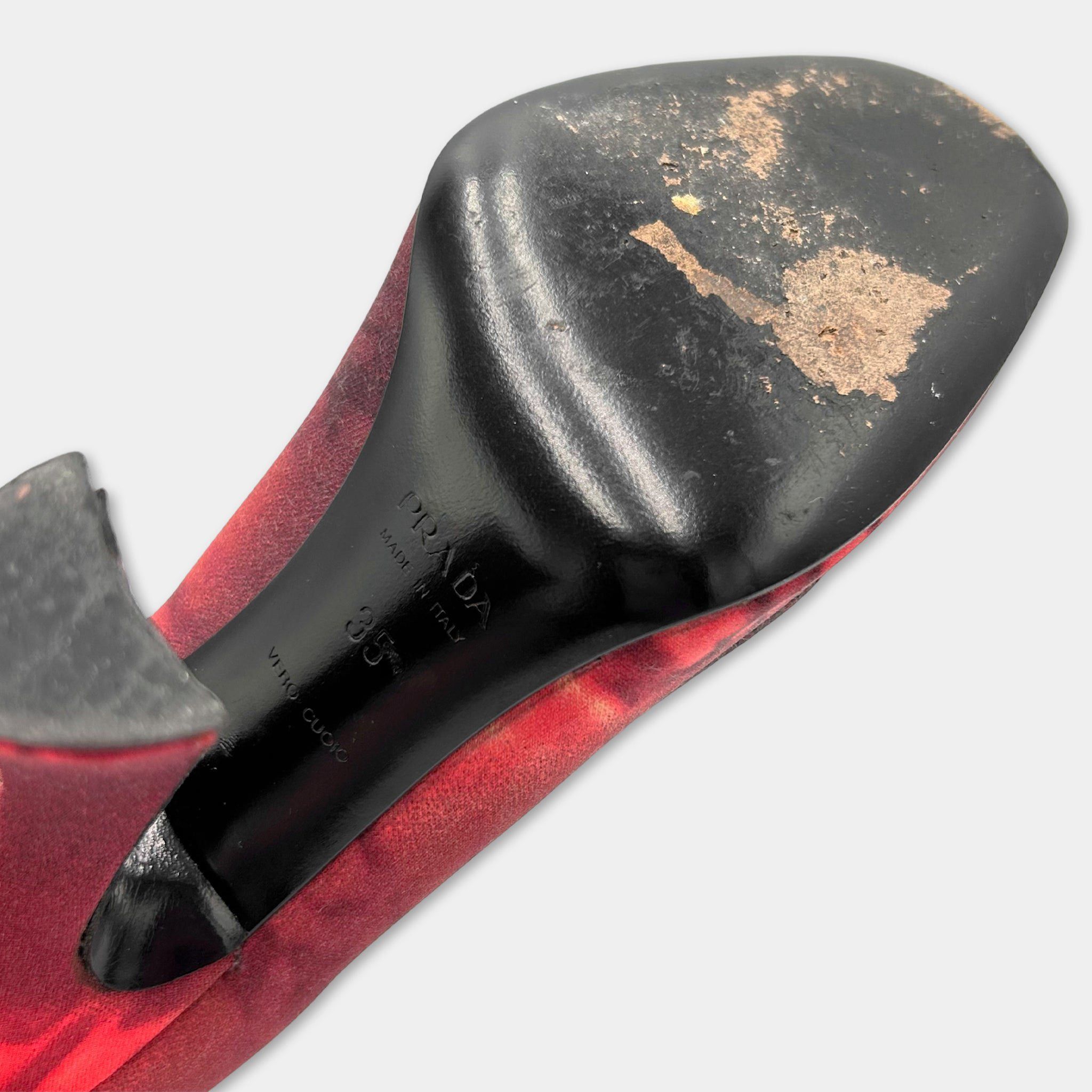 Prada Prada SS04 Red Tie-Dye Silk Pumps Size US 7 / IT 37 - 8 Thumbnail