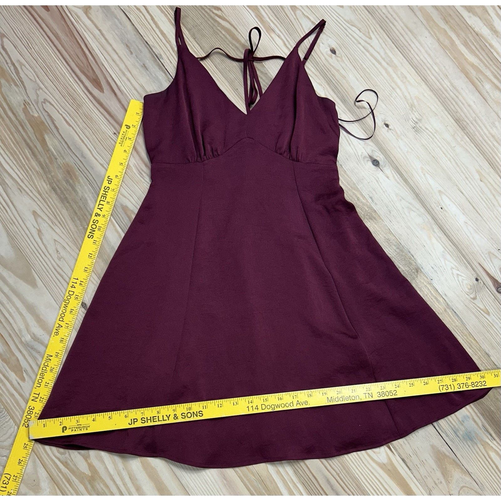Express Express S Maroon Velvet Deep-V Back Mini Cocktail Dress. Size S / US 4 / IT 40 - 7 Thumbnail