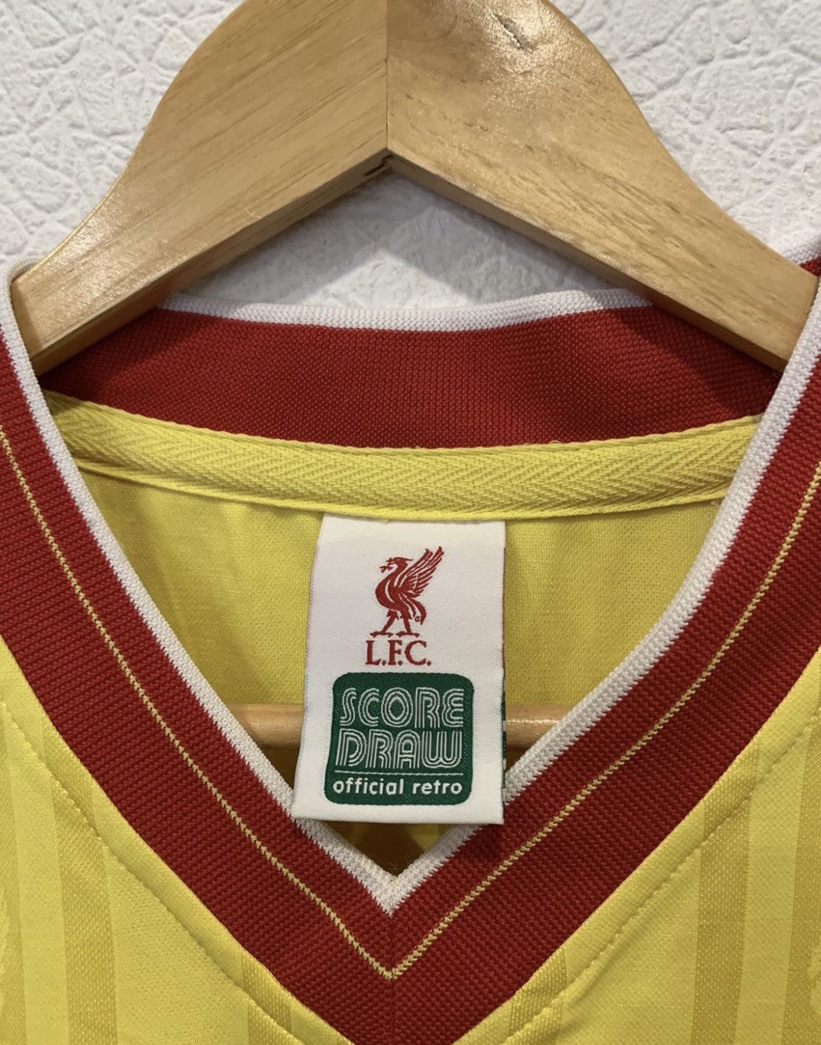 Other LIVERPOOL VINTAGE 90’s SOCCER JERSEY YELLOW CROWN PAINTS Size US XL / EU 56 / 4 - 4 Thumbnail