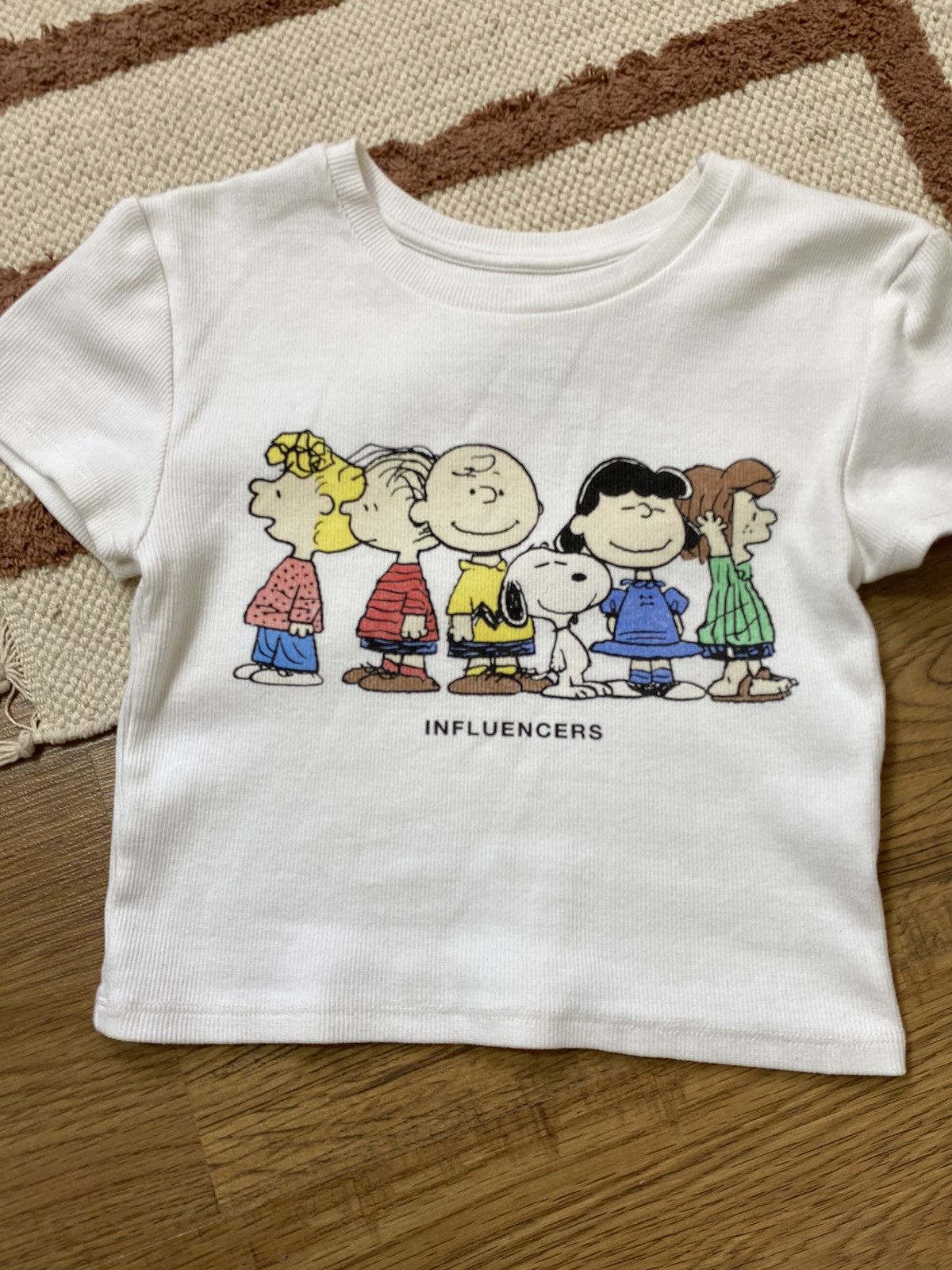 CUTE PEANUTS “INFLUENCERS” CROP T SHIRT