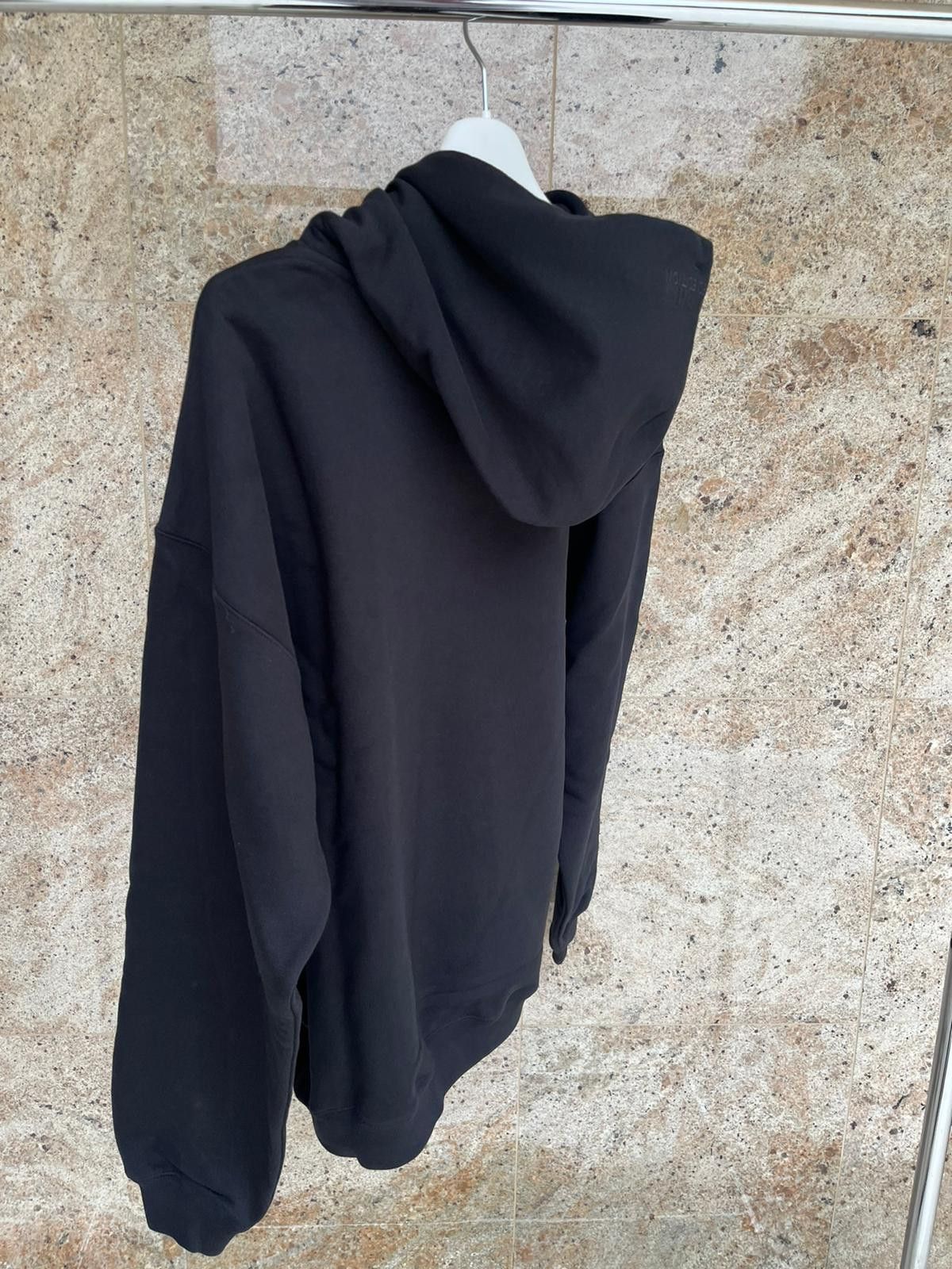 Vetements Sweet Logo Hoodie in Black Size US S / EU 44-46 / 1 - 17 Thumbnail