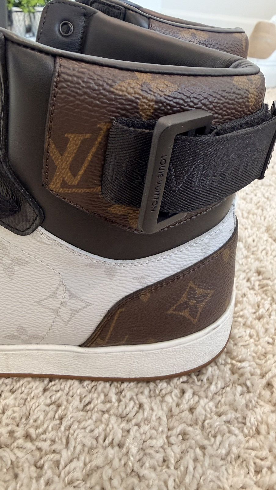 Louis Vuitton Louis Vuitton High Top Trainers Size US 8 / EU 41 - 6 Thumbnail