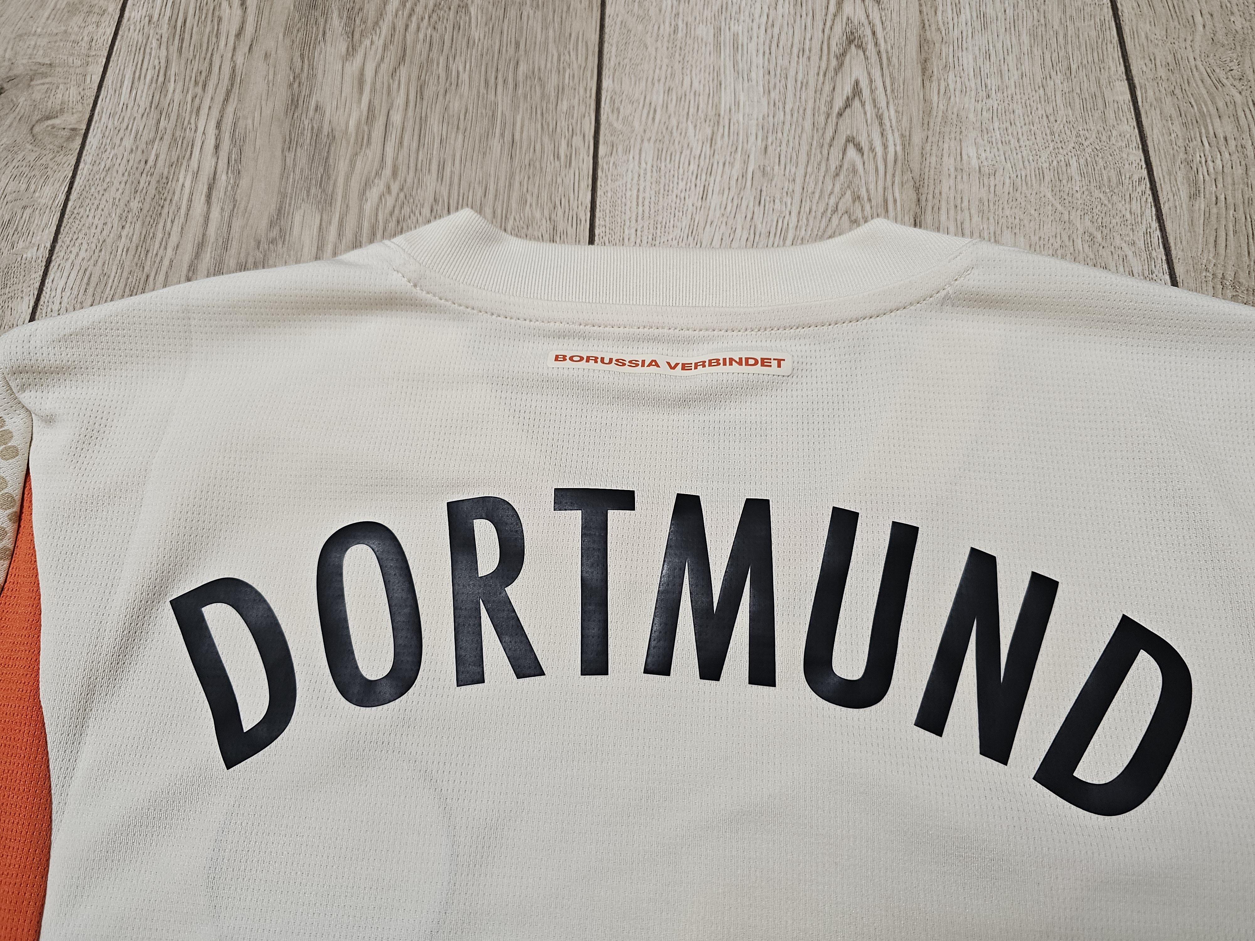 All Sport BORUSSIA DORTMUND 2024 2025 GOALKEEPER FOOTBALL SOCCER Size US M / EU 48-50 / 2 - 5 Thumbnail