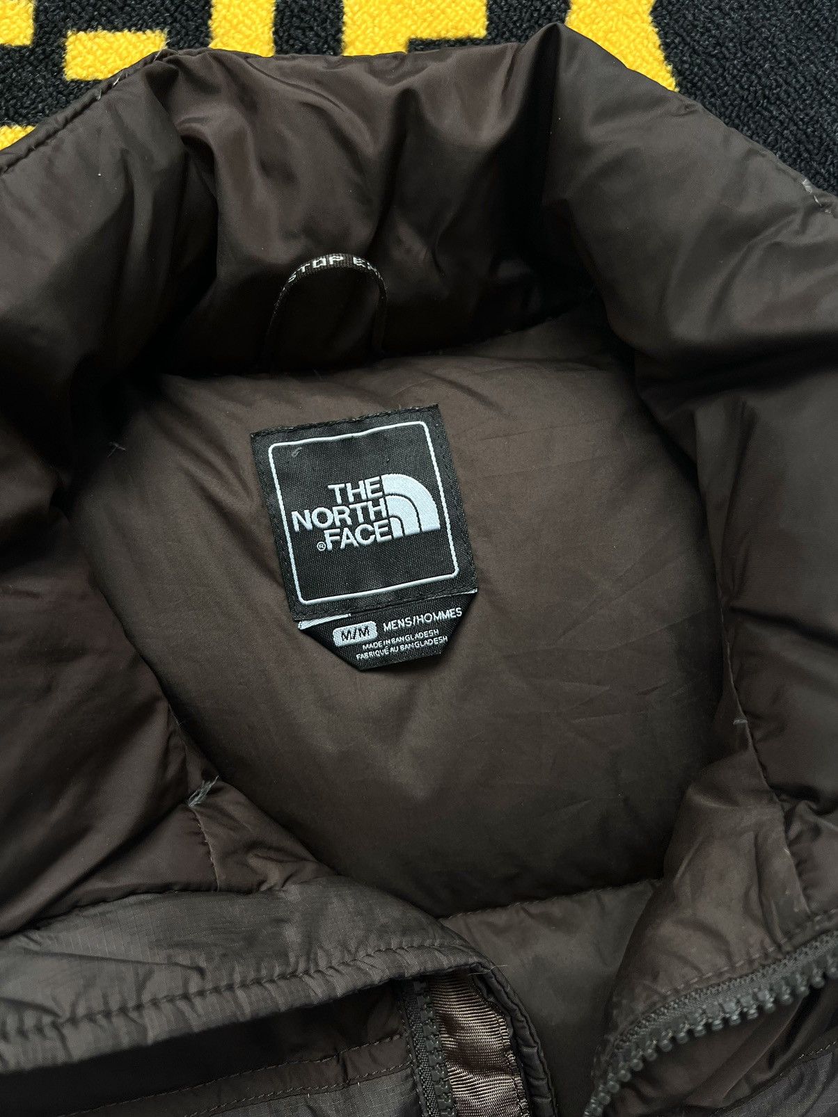 The North Face 2000s The North Face Nuptse Retro Brown 700 Down Vest Size US M / EU 48-50 / 2 - 9 Thumbnail