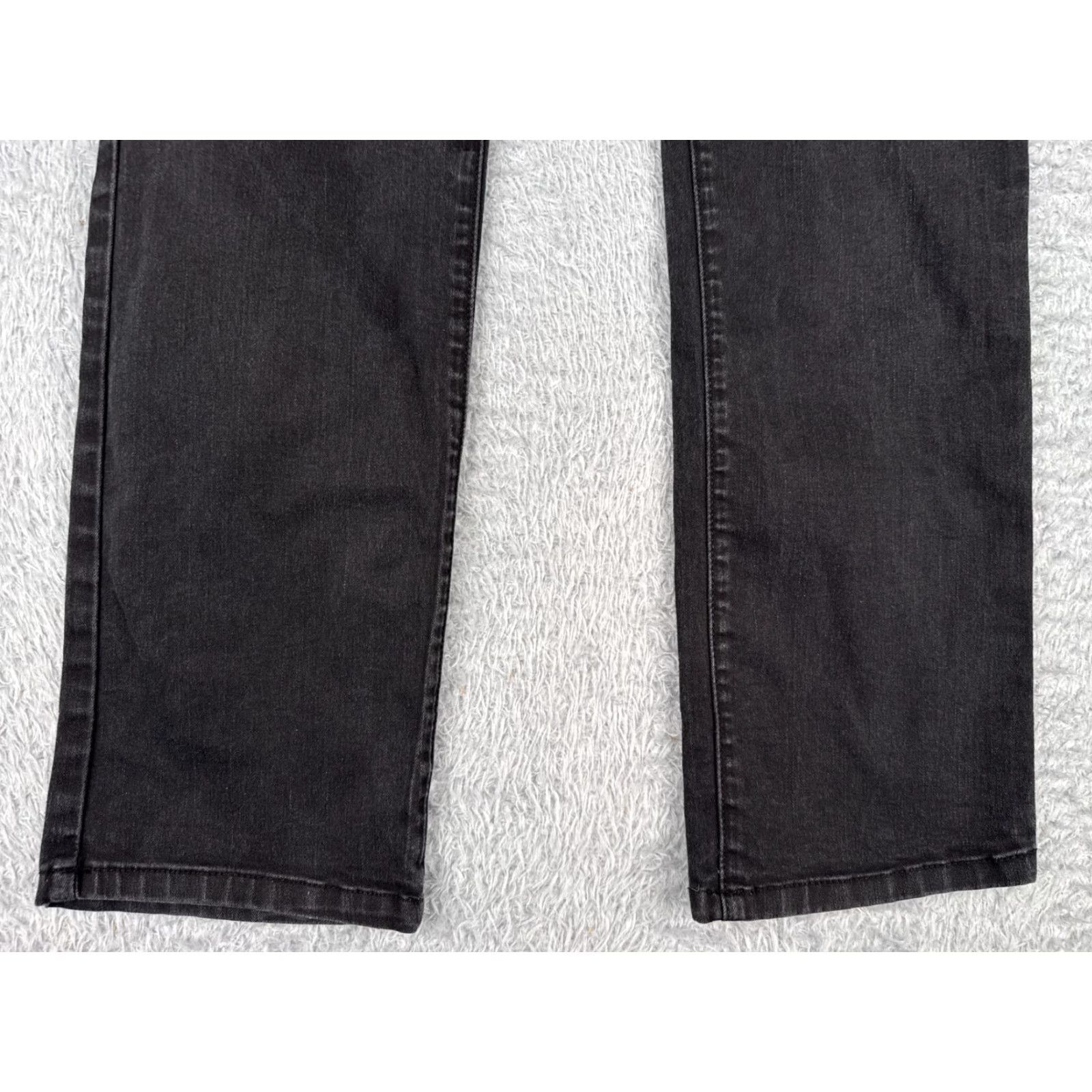 Calvin Klein VINTAGE Calvin Klein Jeans Women 28x30 Black Denim Low Rise Straight Cotton Blend Fall Winter Summer Spring 6 Women's Jeans Size 28" / US 6 / IT 42 - 2 Thumbnail