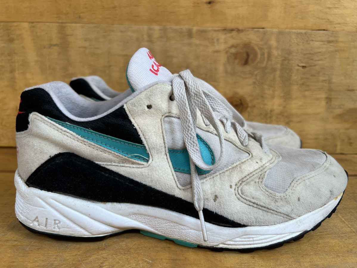 Nike Nike Air Icarus International 1992 Vintage Size US 9 | UK 8 Size US 9 / EU 42 - 1 Thumbnail