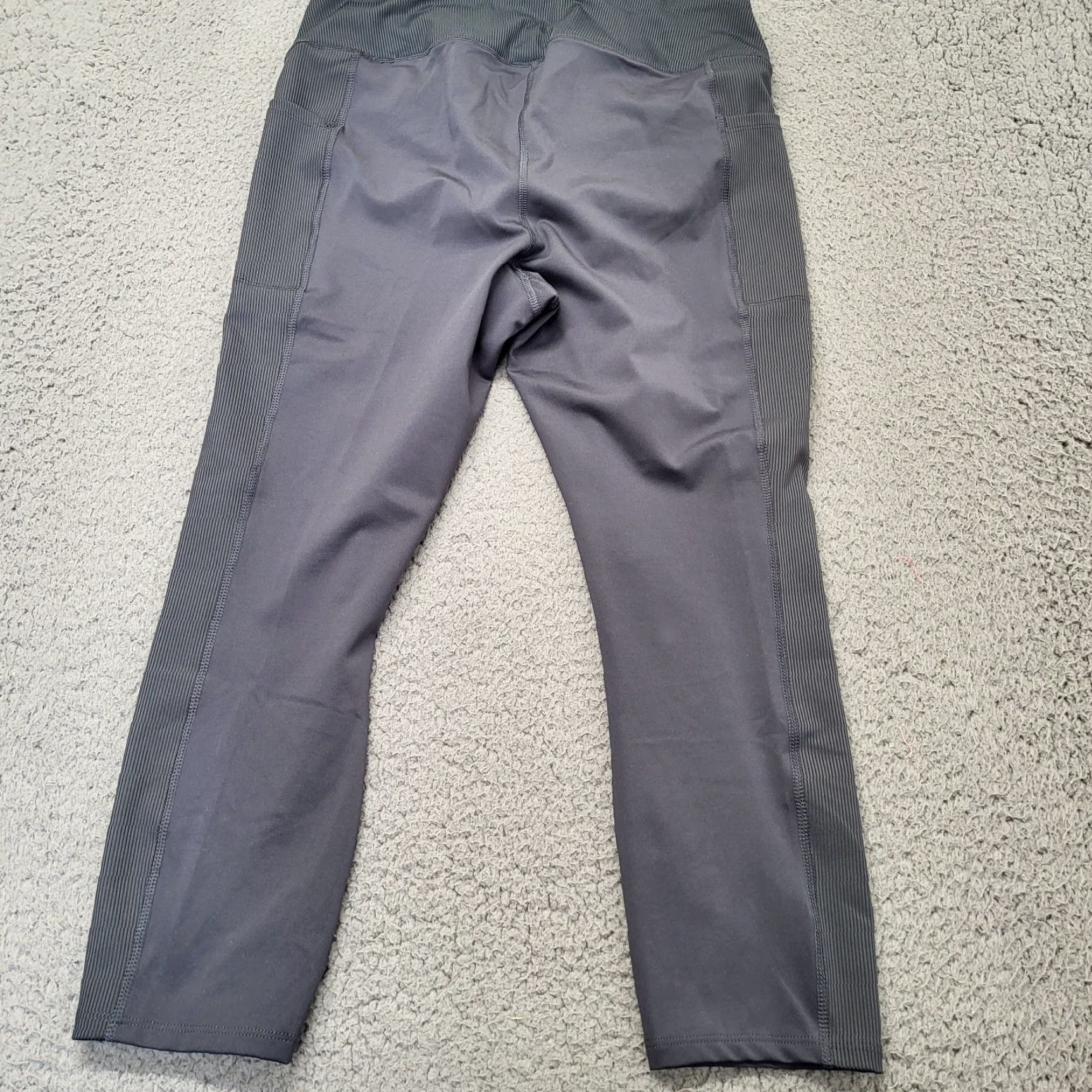 Athletic Works Athletic Works Leggings Women’s Large (12/14) Gray Pockets Activewear Pants, Fitted, Regular, Leg Style Skinny, Size L, Womens, Athletic Works Legging Size 36" / US 14 / IT 50 - 3 Thumbnail
