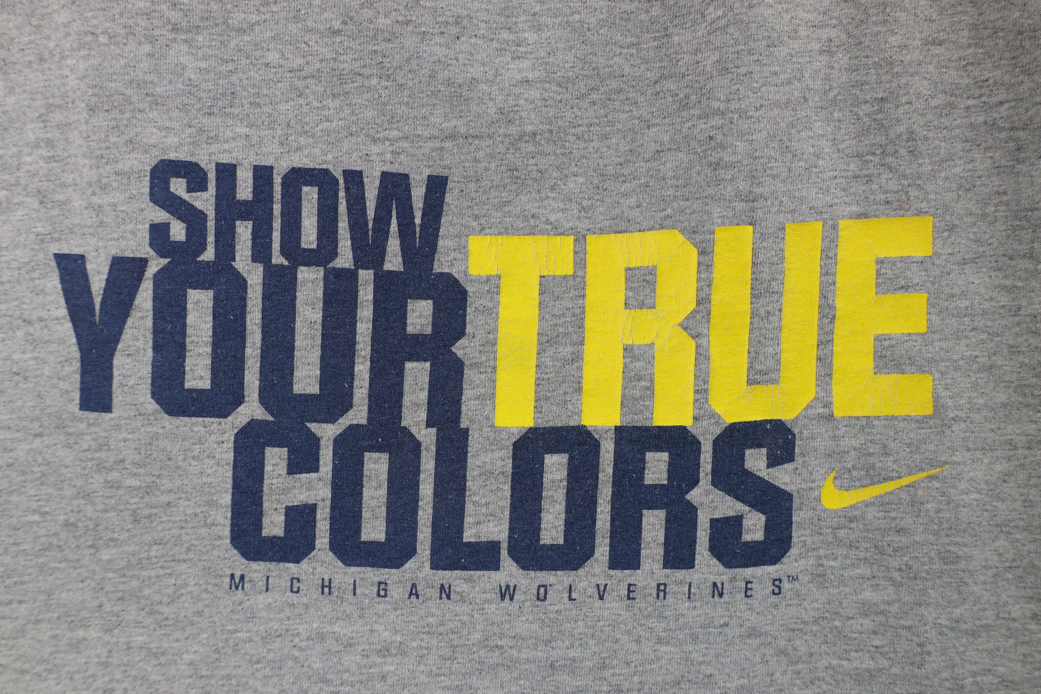 Nike × Vintage Vintage Nike Mini Swoosh University of Michigan T-Shirt Size US L / EU 52-54 / 3 - 4 Thumbnail