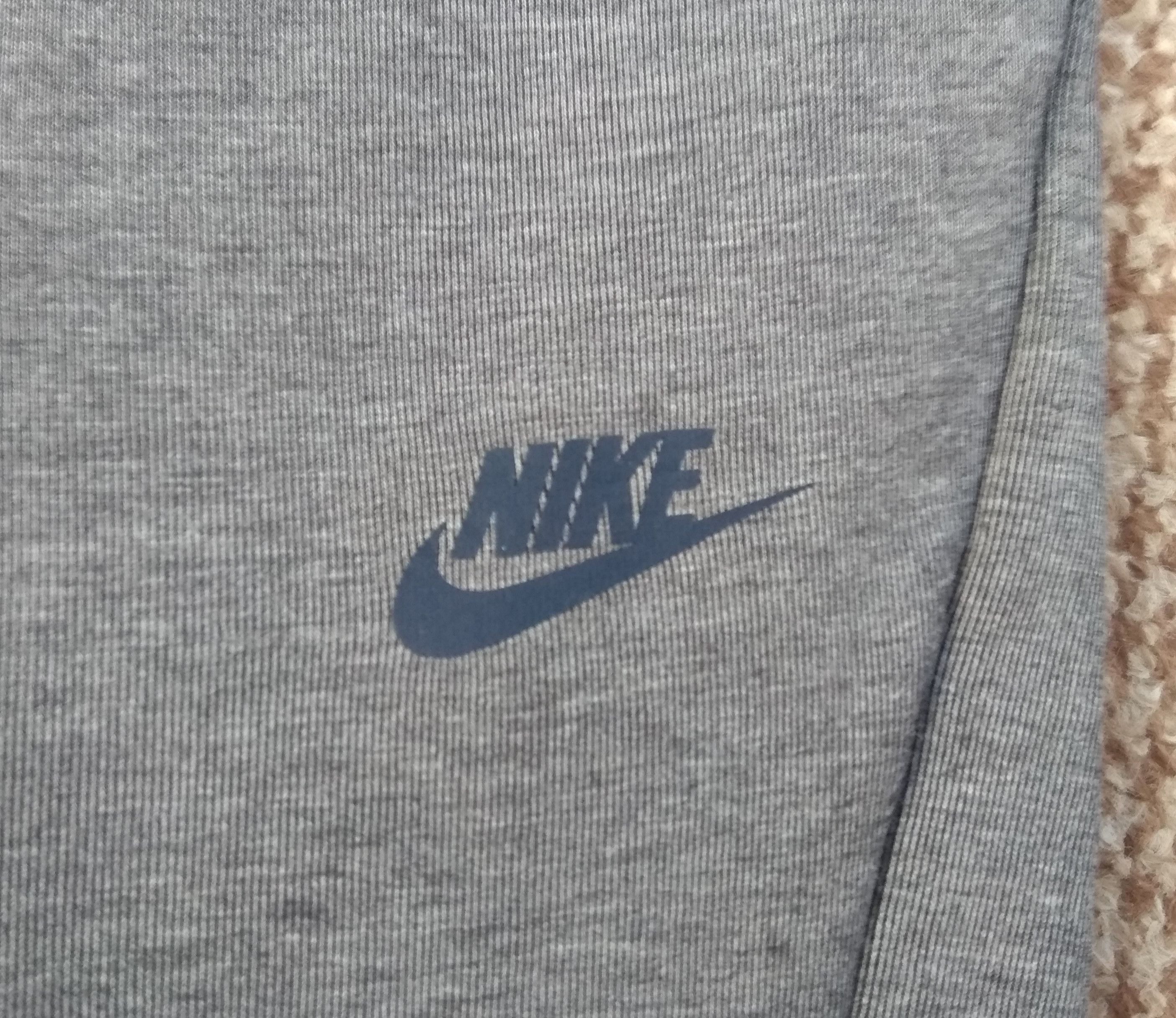Nike Nike Tech Fleece Cropped Skinny Joggers Pant Size US 30 / EU 46 - 4 Thumbnail