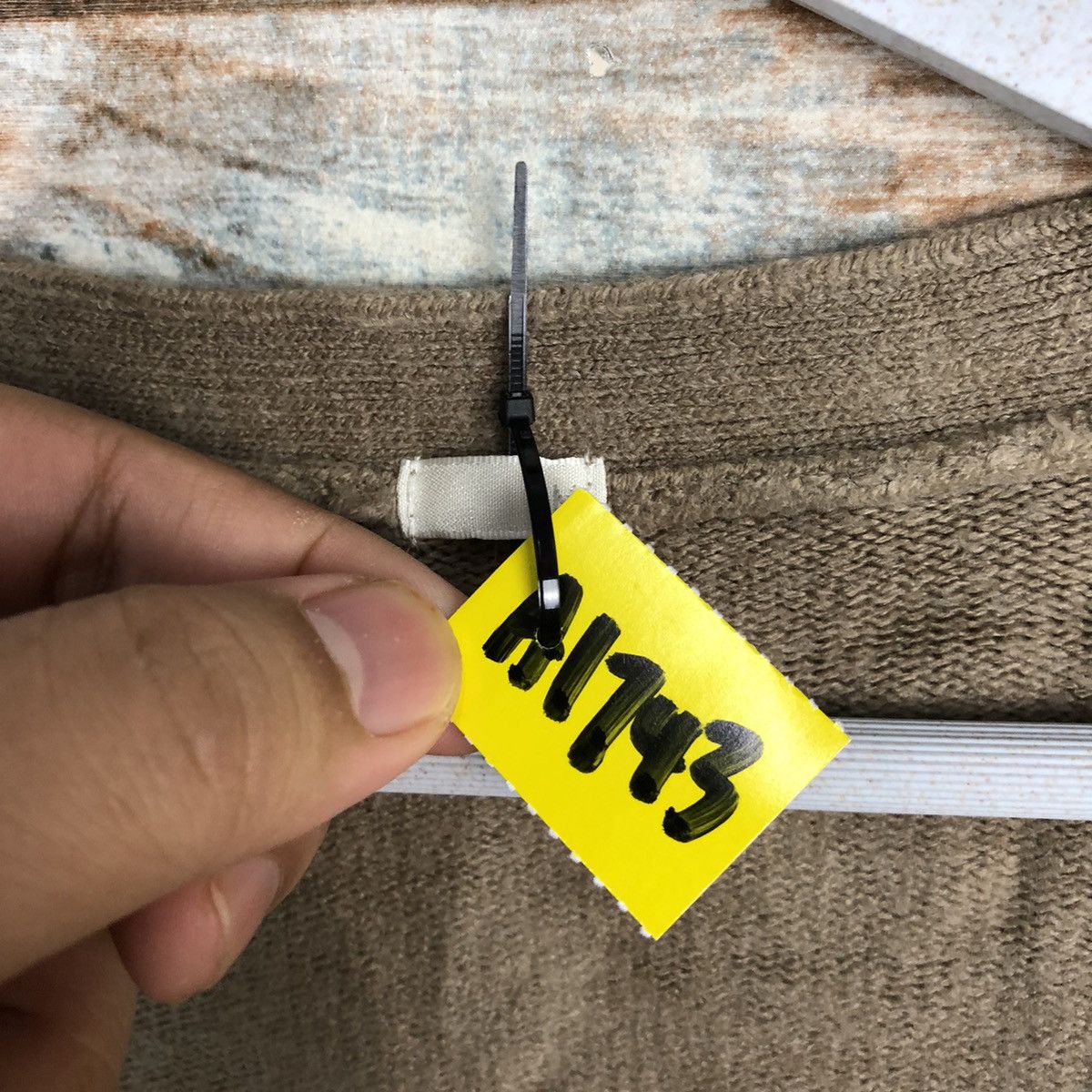GU GU japan Brown Cardigan Knitwear #A1743 Size US M / EU 48-50 / 2 - 9 Thumbnail
