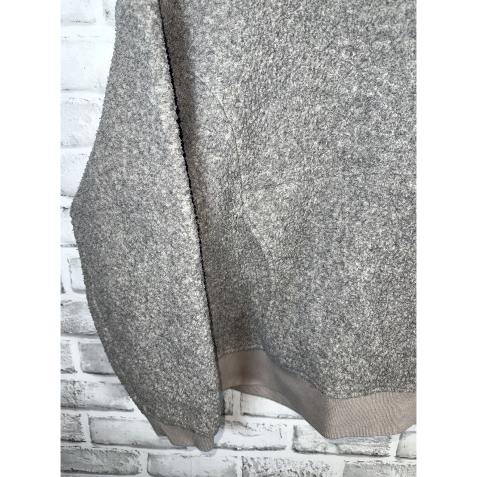 Madewell MADewell Gray Heavy Pile Fleece Pullover with Pouch Sweater Womens M Regular Size Gray, Fleece, Pullover, 90s-inspired? (no, avoid inaccurate) Size M / US 6-8 / IT 42-44 - 5 Thumbnail