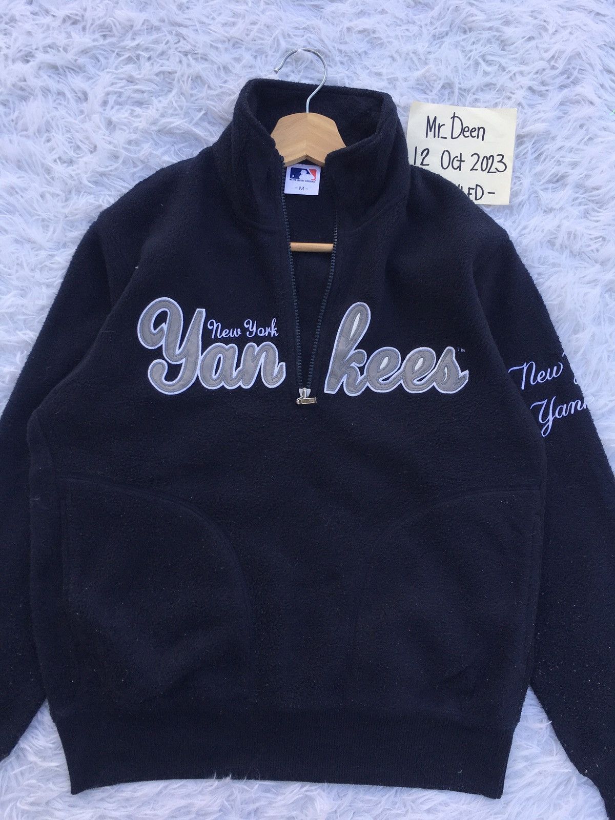 MLB Rare New York Yankees Big Logo Spellout Sweater Size US M / EU 48-50 / 2 - 9 Thumbnail