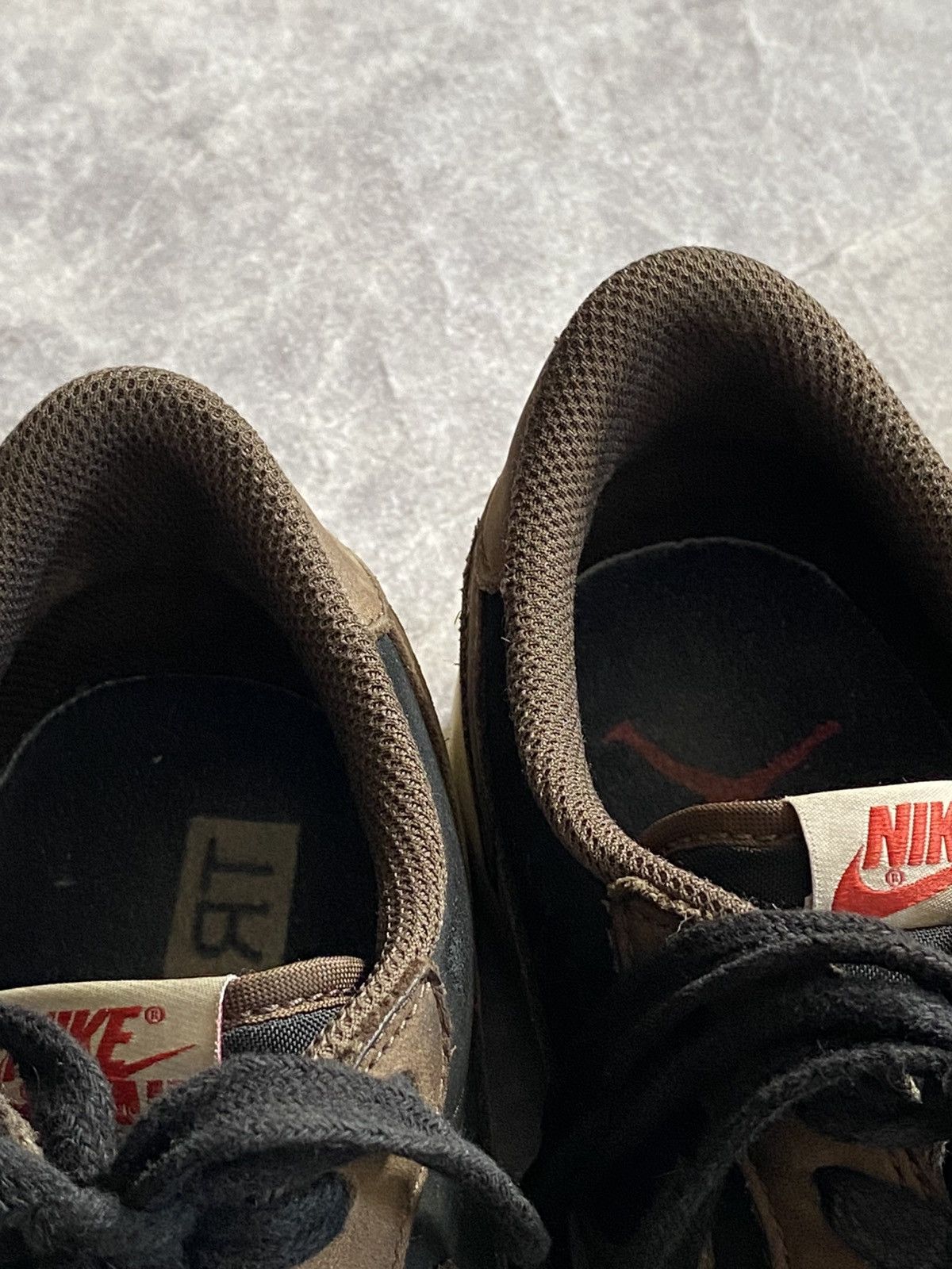 Nike × Travis Scott Nike Air Jordan 1 Low x Travis Scott “Mocha” shoes US9.5 Size US 9.5 / EU 42-43 - 15 Thumbnail
