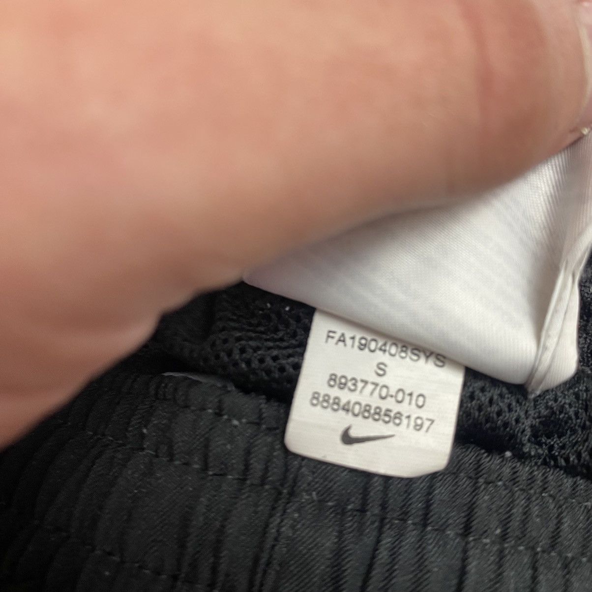Vintage Vintage Nike Small Swoosh Nylon y2k pants Size US 30 / EU 46 - 8 Thumbnail