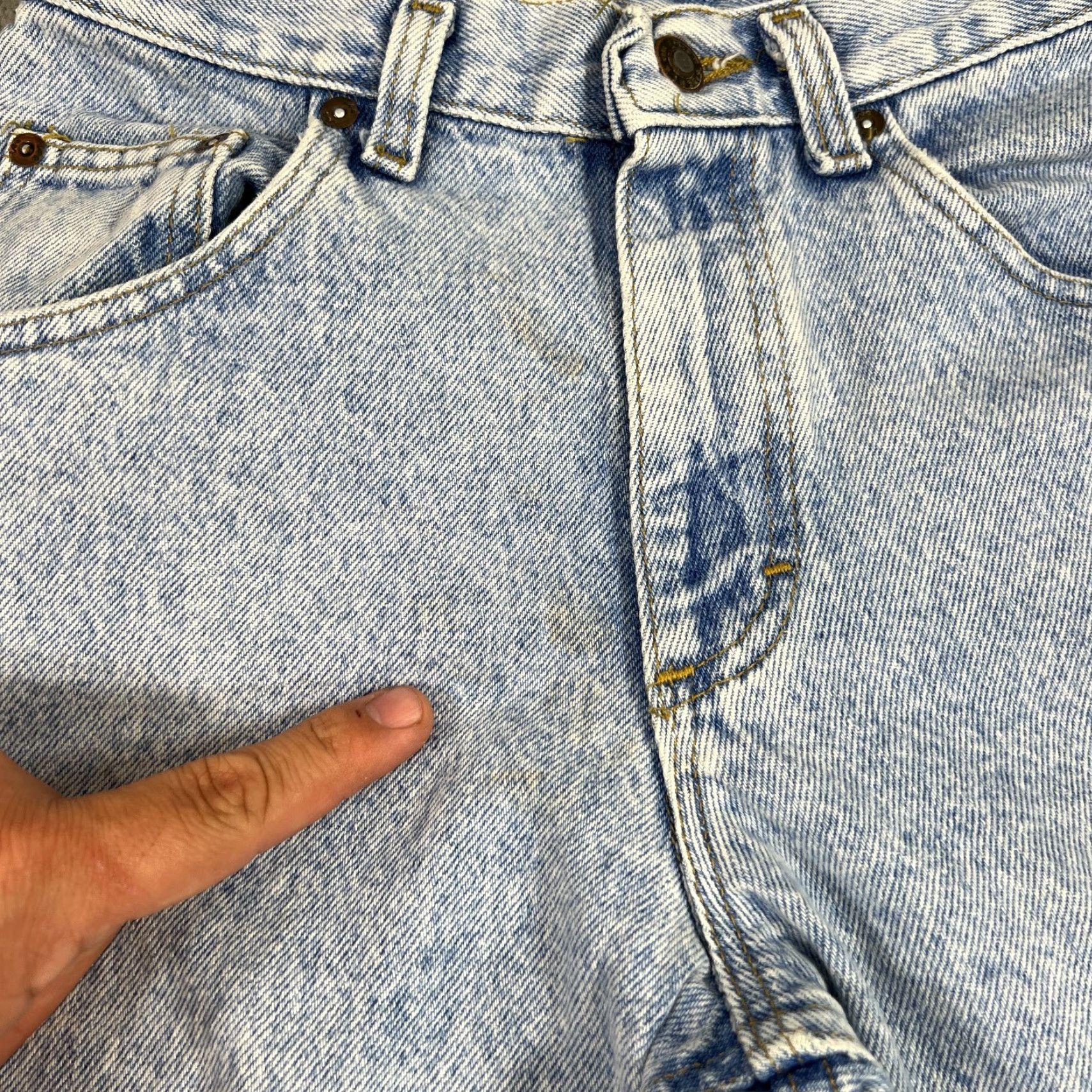 Lee VINTAGE Lee Jeans Stone Wash Distressed 28x32 Unisex Adults Blue 80s 90s USA Mens Womens Size 28" / US 6 / IT 42 - 3 Thumbnail