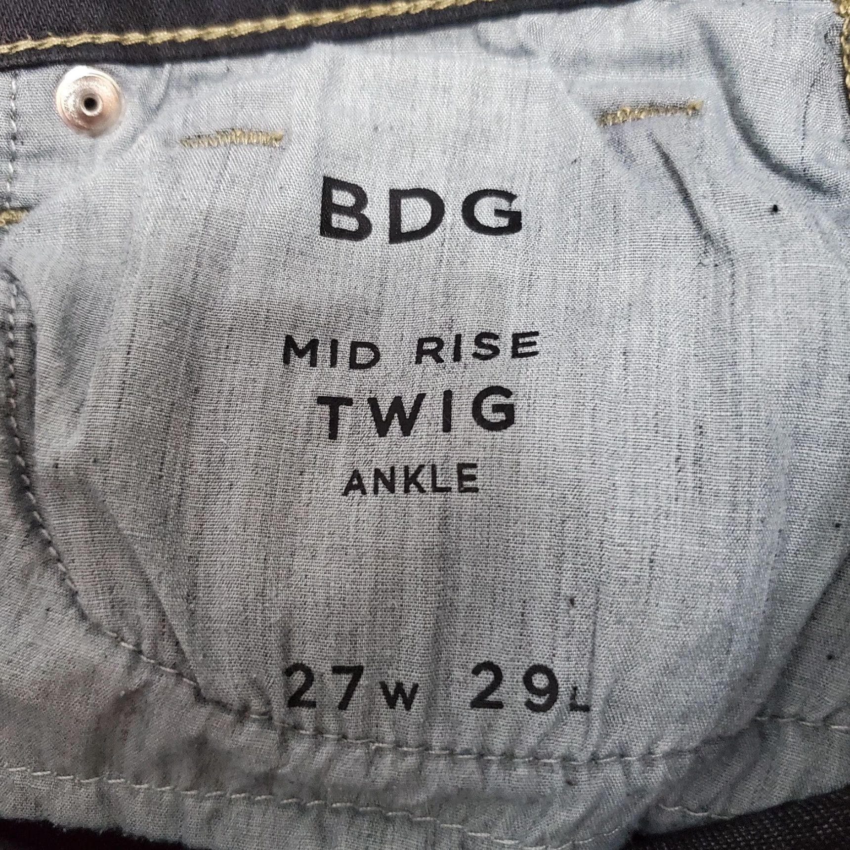 Bdg BDG Jeans Women 27x29 Black Mid Rise Twig Ankle Skinny Stretch Regular 28 Waist 27 Inseam 90s City Denim 5-Pocket Womens Size 27" / US 4 / IT 40 - 3 Thumbnail