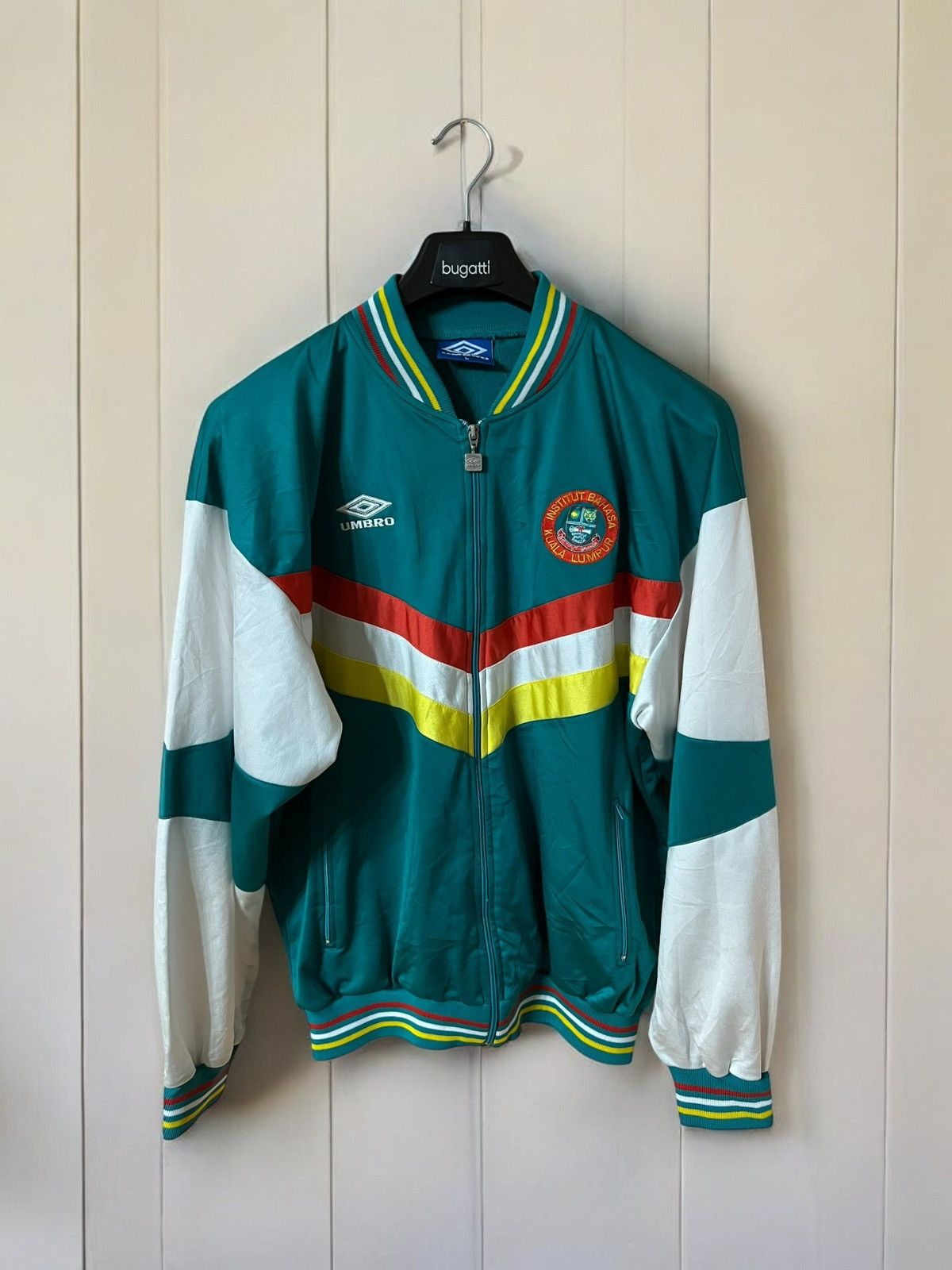 Umbro × Vintage OFFER!🫵🏻 UMBRO KUALA LUMPUR MALAYSIA SOCCER TRACK JACKET ZIP Size US L / EU 52-54 / 3 - 1 Thumbnail
