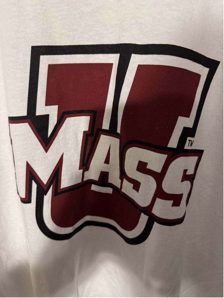 NCAA UMass Minutemen Short Sleeve Logo T-shirt Men's L White NWOT Size US L / EU 52-54 / 3 - 4 Thumbnail