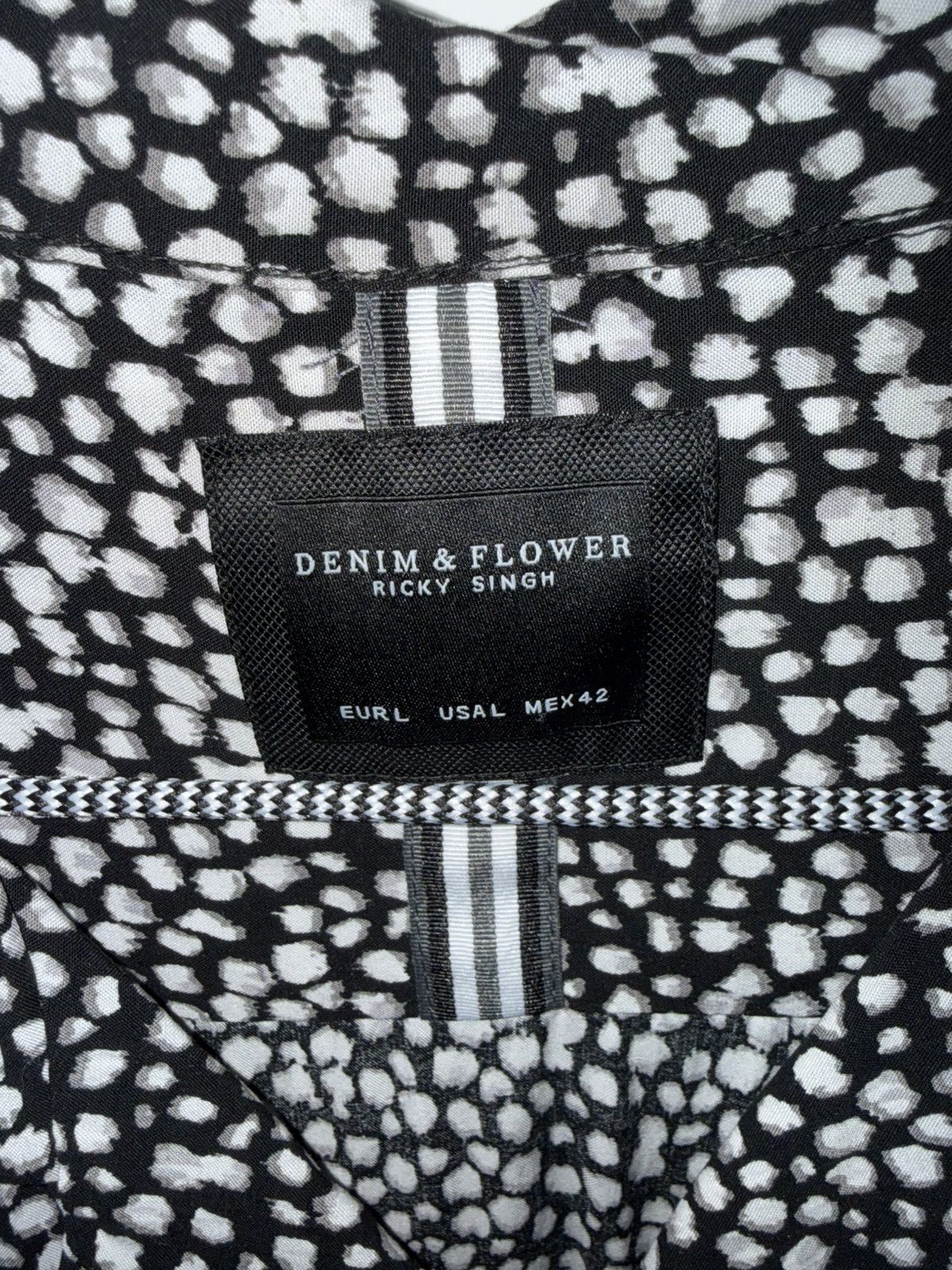 Denim & Flower Vintage Black & White Abstract Print Button-Up Shirt Size US L / EU 52-54 / 3 - 3 Thumbnail