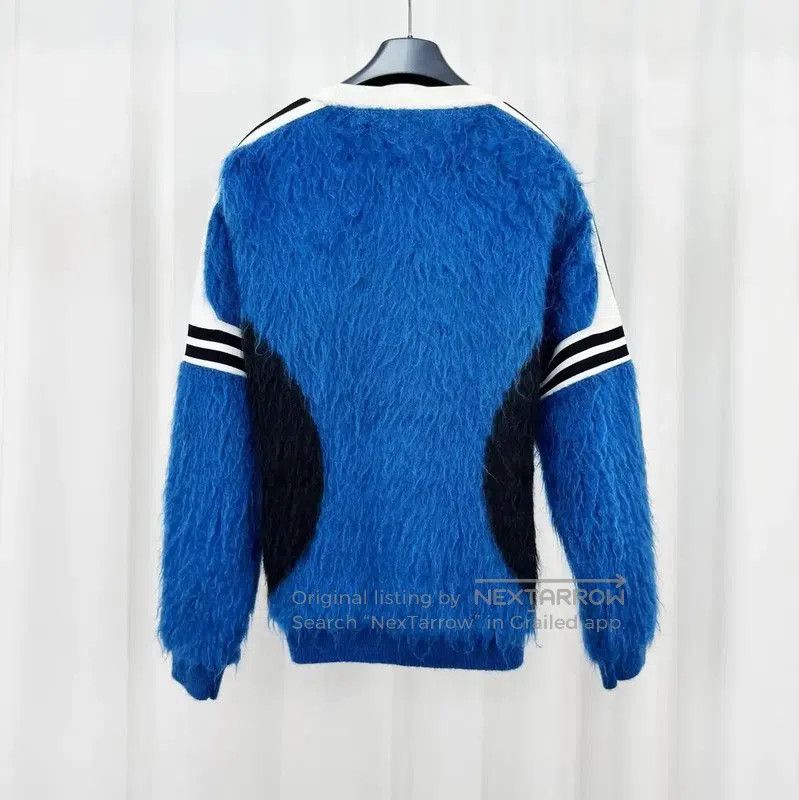 Louis Vuitton Louis Vuitton M Size Blue Mohair Sweater . Size M / US 6-8 / IT 42-44 - 2 Thumbnail