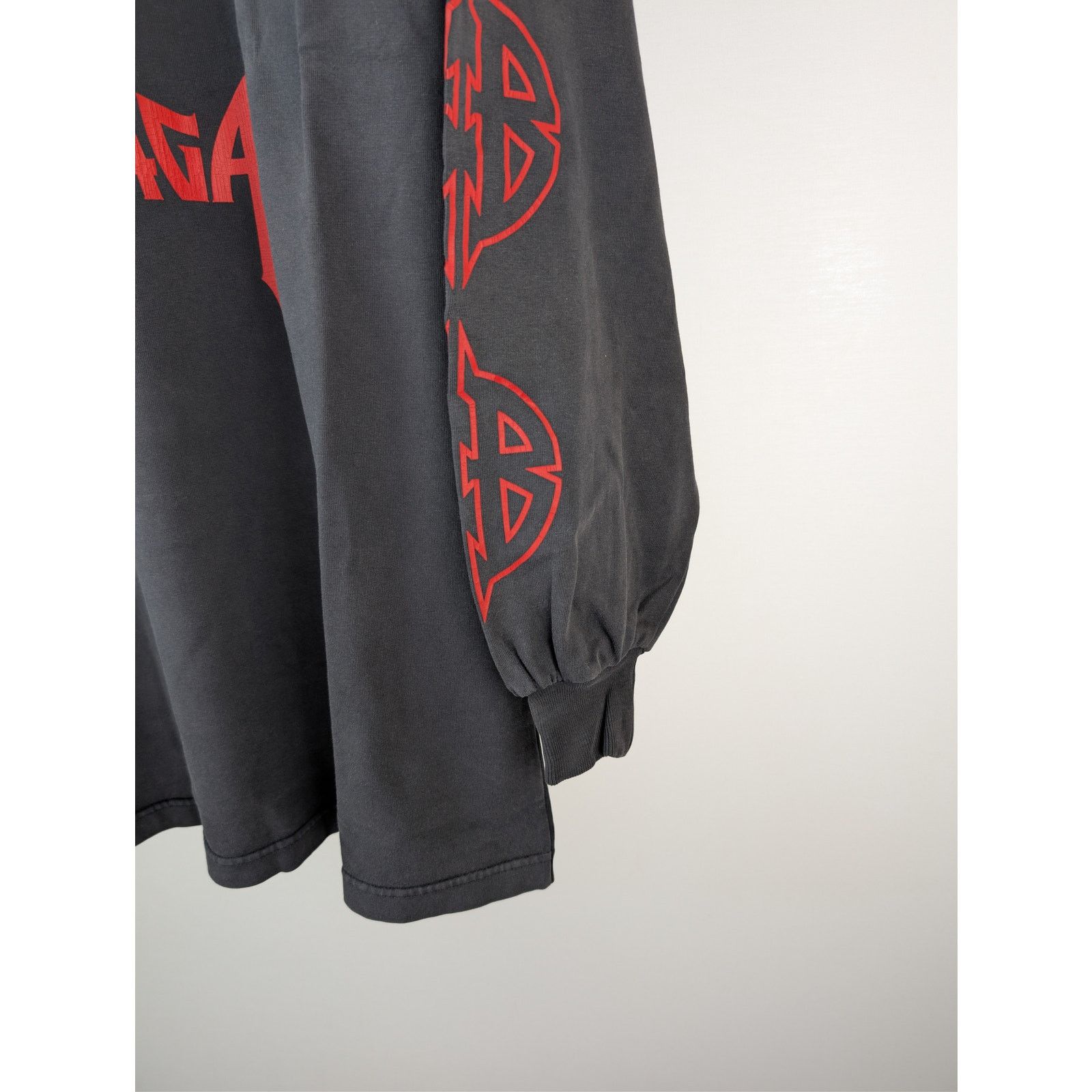 Balenciaga o1rshd1 Metal BB Vintage Jersey L/S Large Fit T-Shirt Black Size US L / EU 52-54 / 3 - 5 Thumbnail