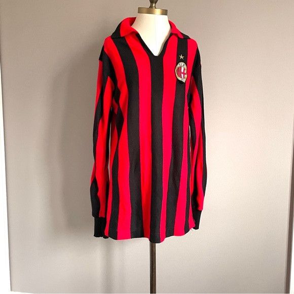 Vintage AC Milan Soccer Long Sleeve Jersey Sweater - M, Italy 🇮🇹 Size US M / EU 48-50 / 2 - 11 Thumbnail
