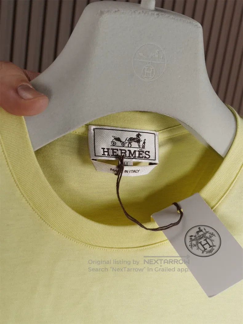 Hermes Hermes Light Yellow Round Neck Short Sleeve T-Shirt Size US M / EU 48-50 / 2 - 2 Thumbnail