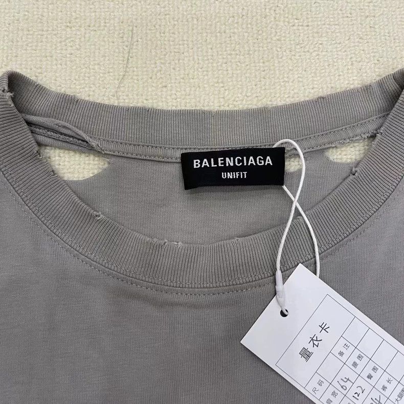 Balenciaga Balenciaga Distressed blurred short-sleeved shirt Size US S / EU 44-46 / 1 - 4 Thumbnail
