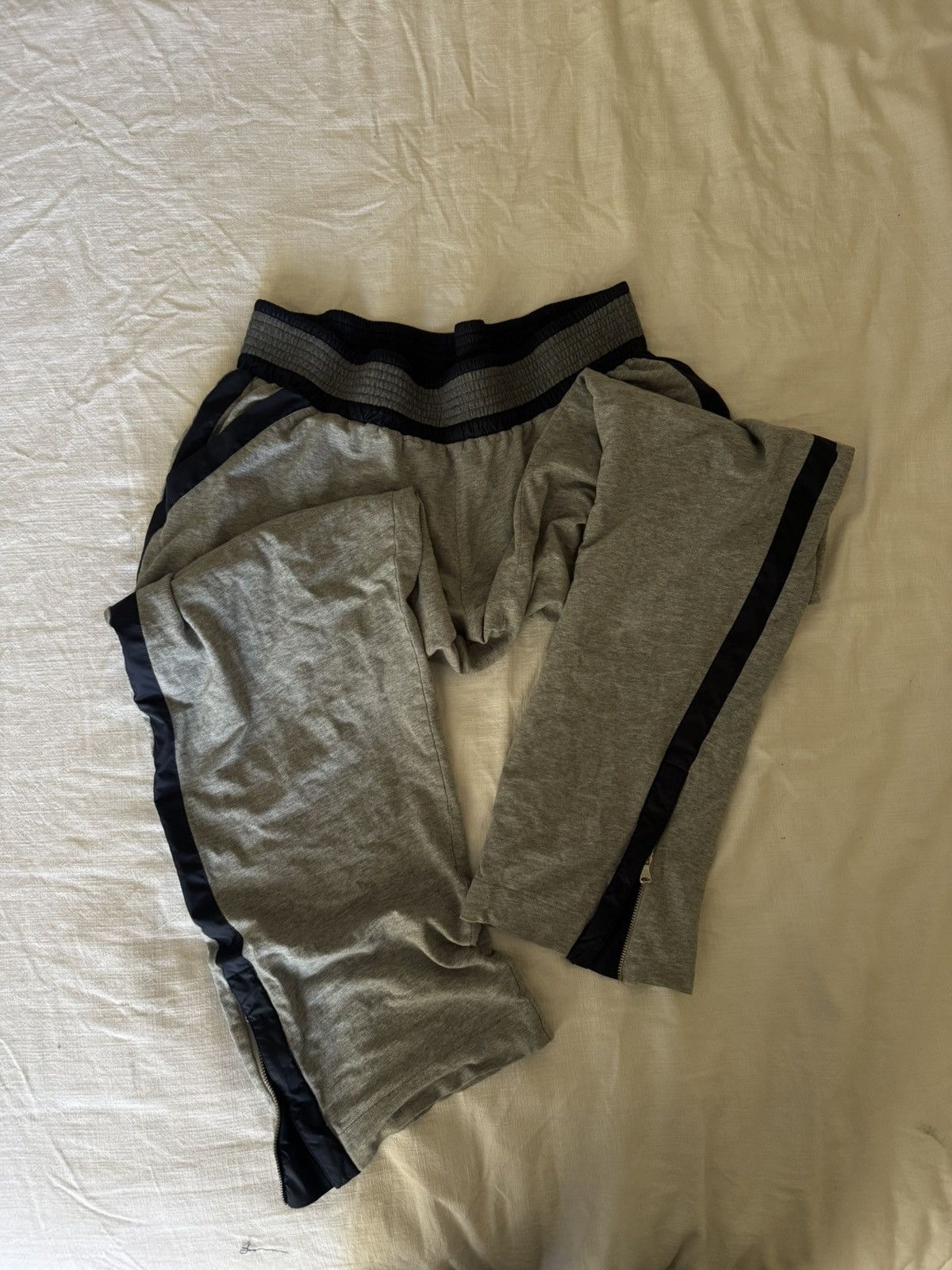 Dolce & Gabbana Dolce & Gabbana Flared Sweatpants Size US 36 / EU 52 - 1 Thumbnail