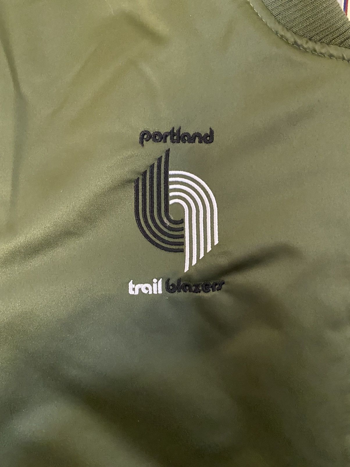 Mitchell & Ness × NBA × Vintage Mens Medium Limited Edition Portland Trailblazer Bomber Size US M / EU 48-50 / 2 - 3 Thumbnail