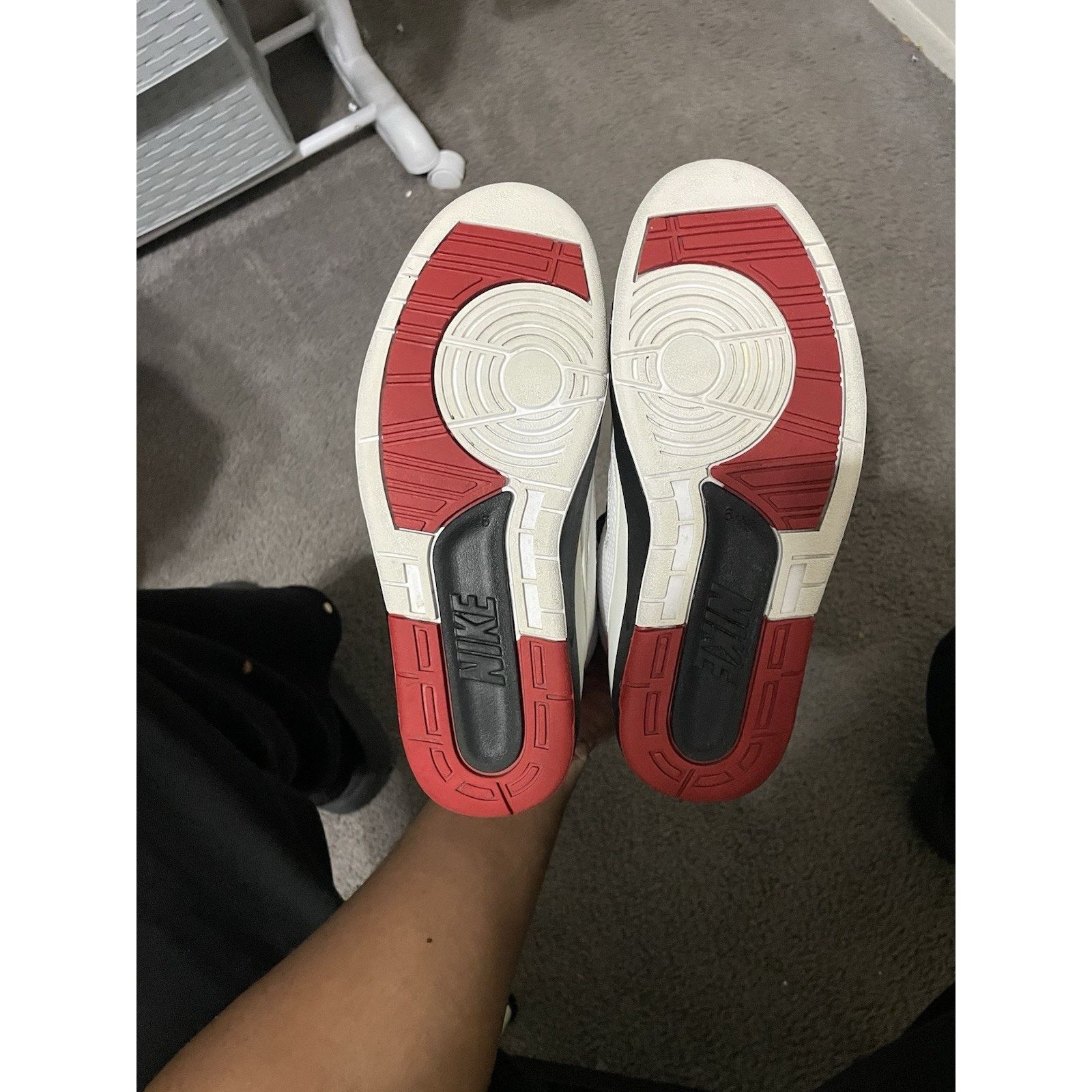 Jordan Brand Size 6y- Air Jordan 2 Retro Chicago White/black/Red Size US 6 / EU 39 - 5 Thumbnail