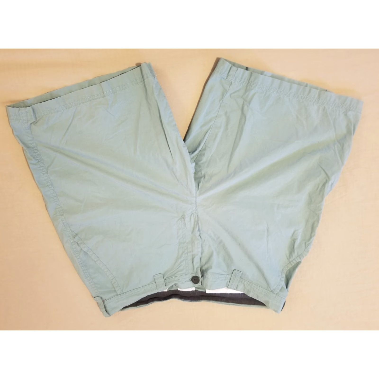 Vintage Columbia Sportswear Shorts Mens 36 Khaki Green Cotton Chino Cotton Chino Size US 36 / EU 52 - 3 Thumbnail