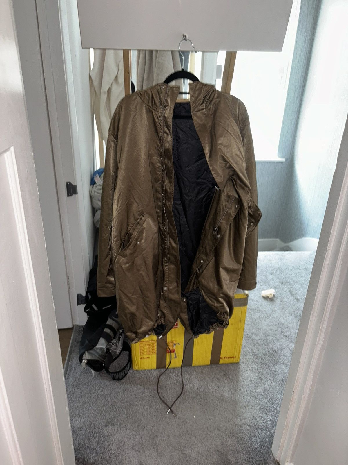 Dior Dior Logo Embroidered Oversized Parka Jacket ‘Golden’ Size US M / EU 48-50 / 2 - 3 Thumbnail
