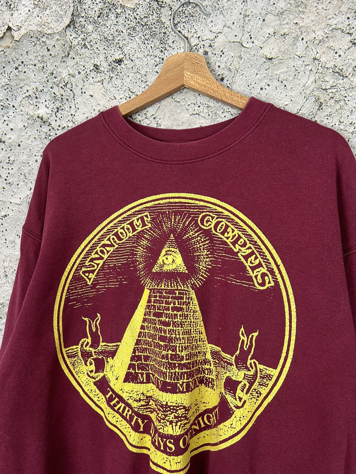 Vintage Vintage Annuit Coeptis USA Boxy Crewneck Burgundy 90s Y2K Size US L / EU 52-54 / 3 - 3 Thumbnail