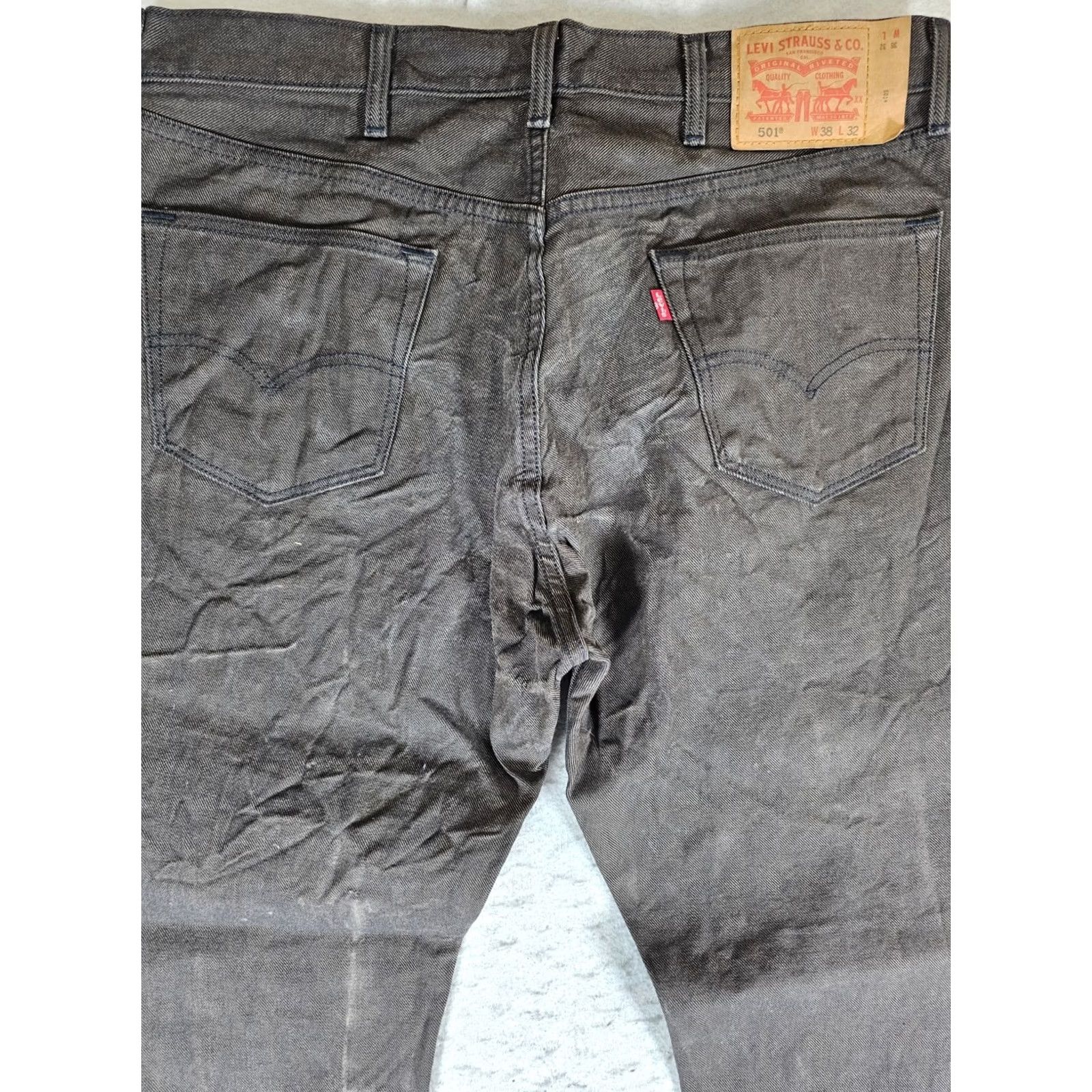 Levi's Levi's 501 Jeans Straight Leg Denim Jeans Dark Gray Mens 38x32 Vintage 90s Retro Button Fly Regular Rise Middle 5-Pocket Denim Cotton Clothing Mens Size US 38 / EU 54 - 5 Thumbnail