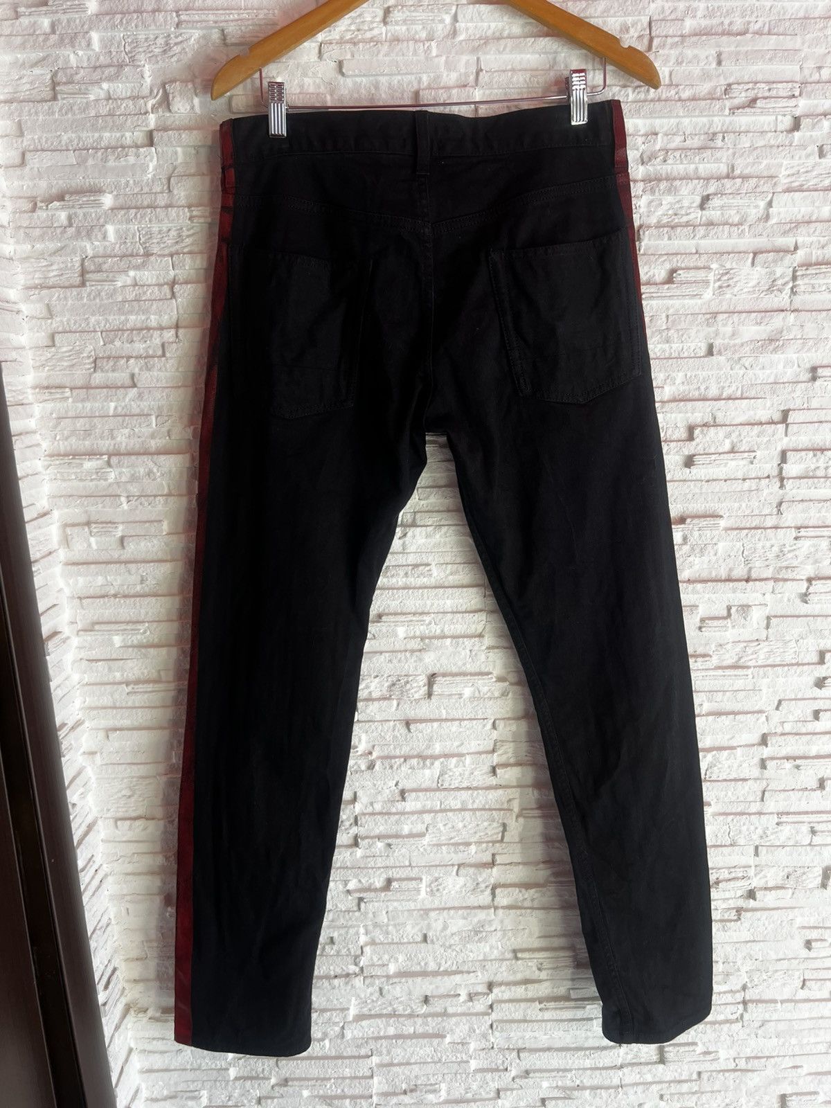 Alexander McQueen Alexander McQueen Black Jeans Red Side Stripe Taped Denim Size US 32 / EU 48 - 3 Thumbnail