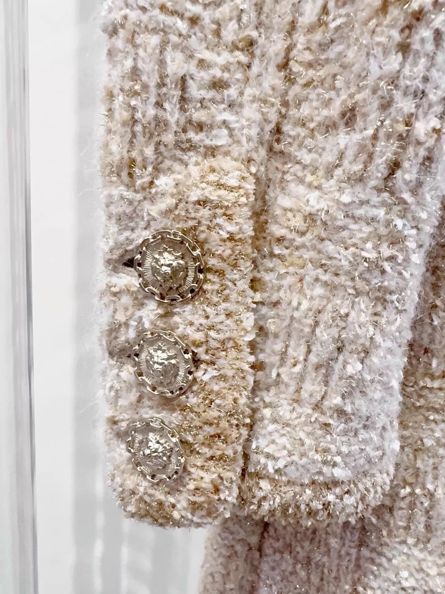 Chanel Chanel 20A Long Sweater Coat 3-Pocket Beige Gold EU38 Belt Size S / US 4 / IT 40 - 6 Thumbnail