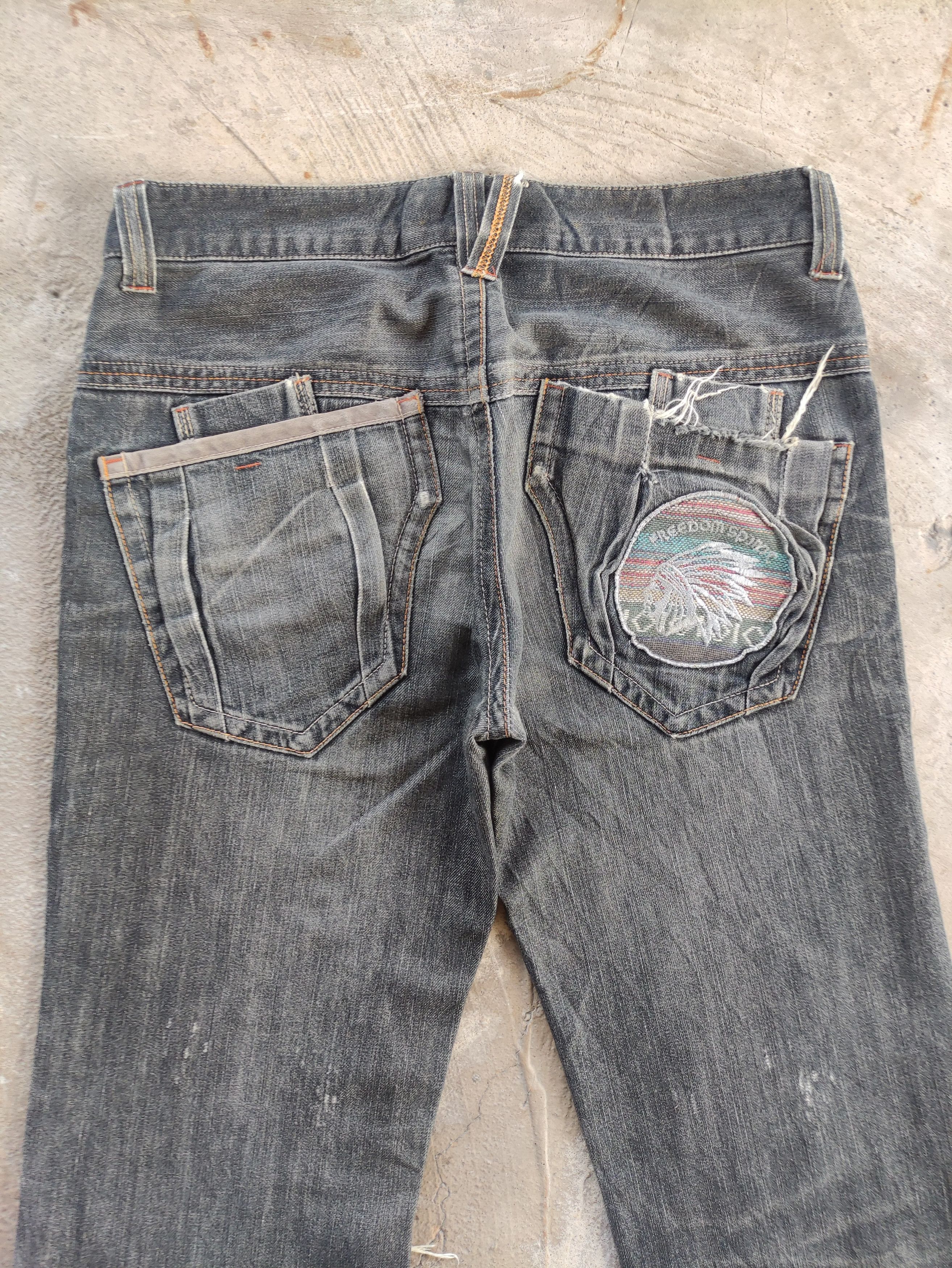 Japanese Brand Vintage Japanese Flare Jean Distressed Fader Denim Size US 34 / EU 50 - 9 Thumbnail