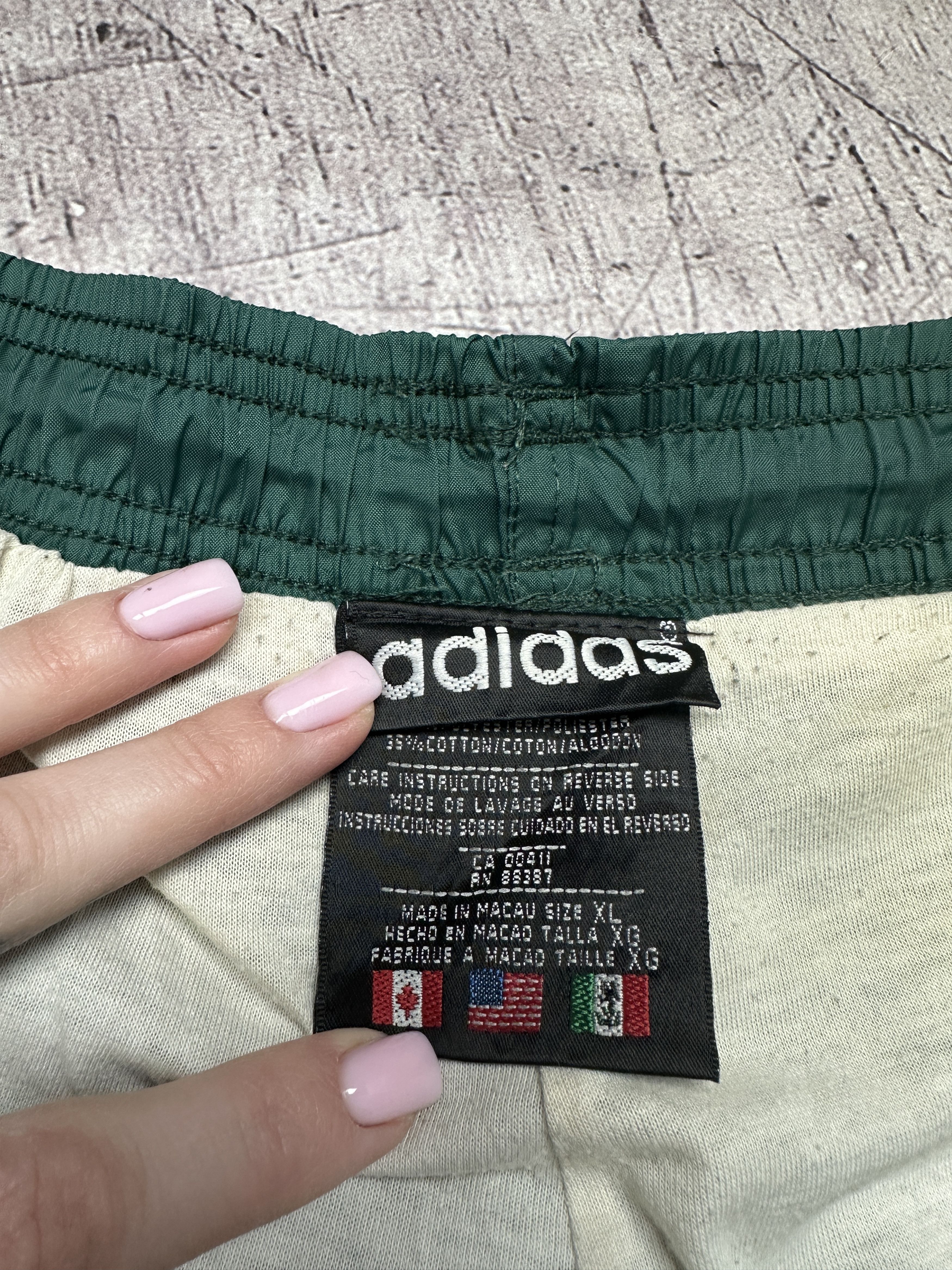 Adidas Adidas Vintage Mens Nylon Track Pants Size US 36 / EU 52 - 7 Thumbnail