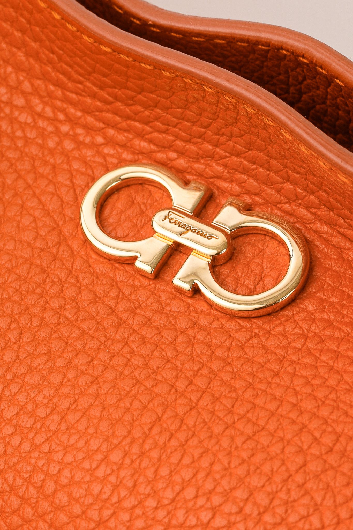 Salvatore Ferragamo Salvatore Ferragamo Bice Pebble Calf Gancini Shopper Tote Size ONE SIZE - 8 Thumbnail