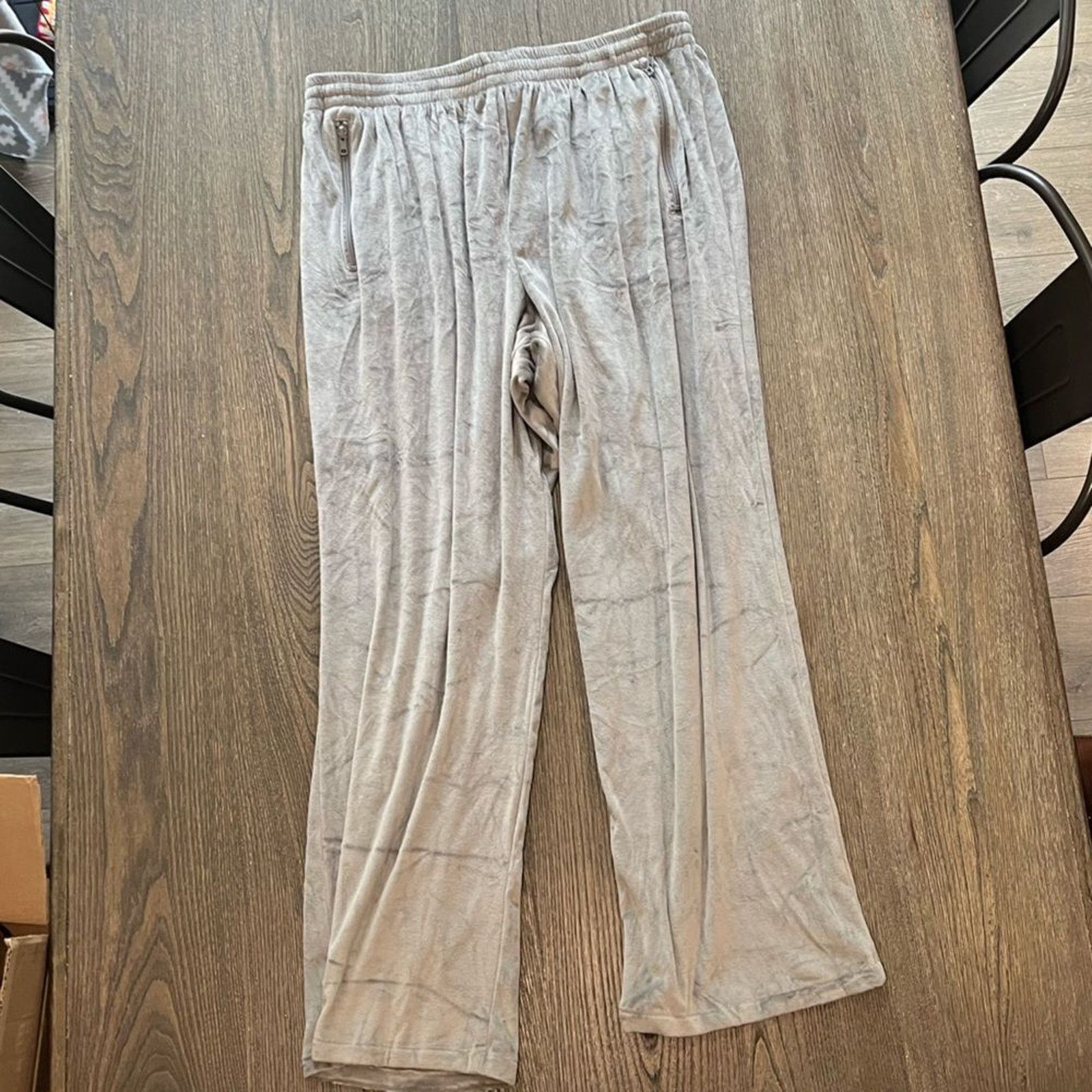 SKIMS NWT Skims Velour Track Pants Smoke Size 2X Size 35" - 1 Thumbnail